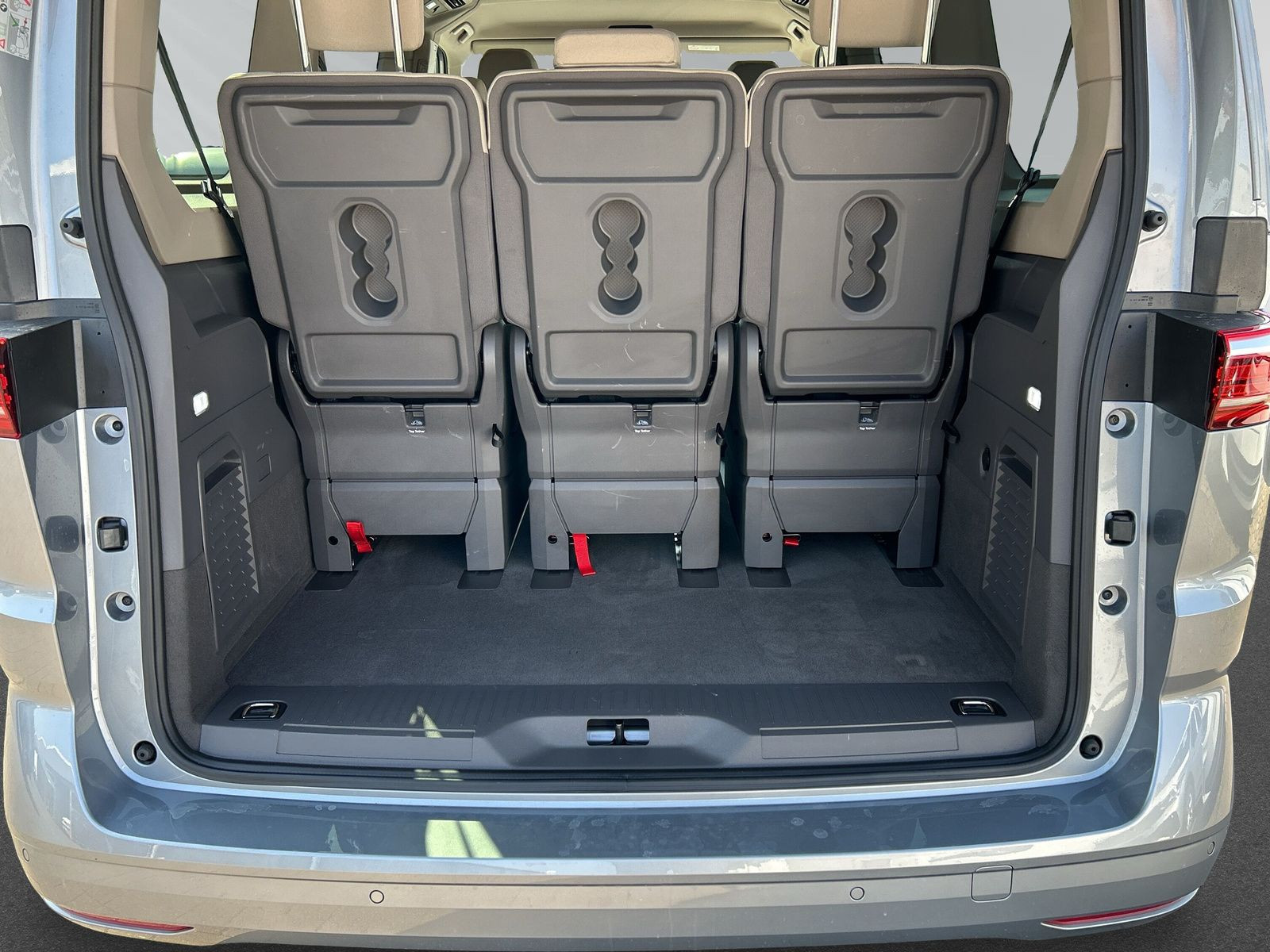 T7 Multivan Langversion 2.0 TDI Autom.+LED+PDC++