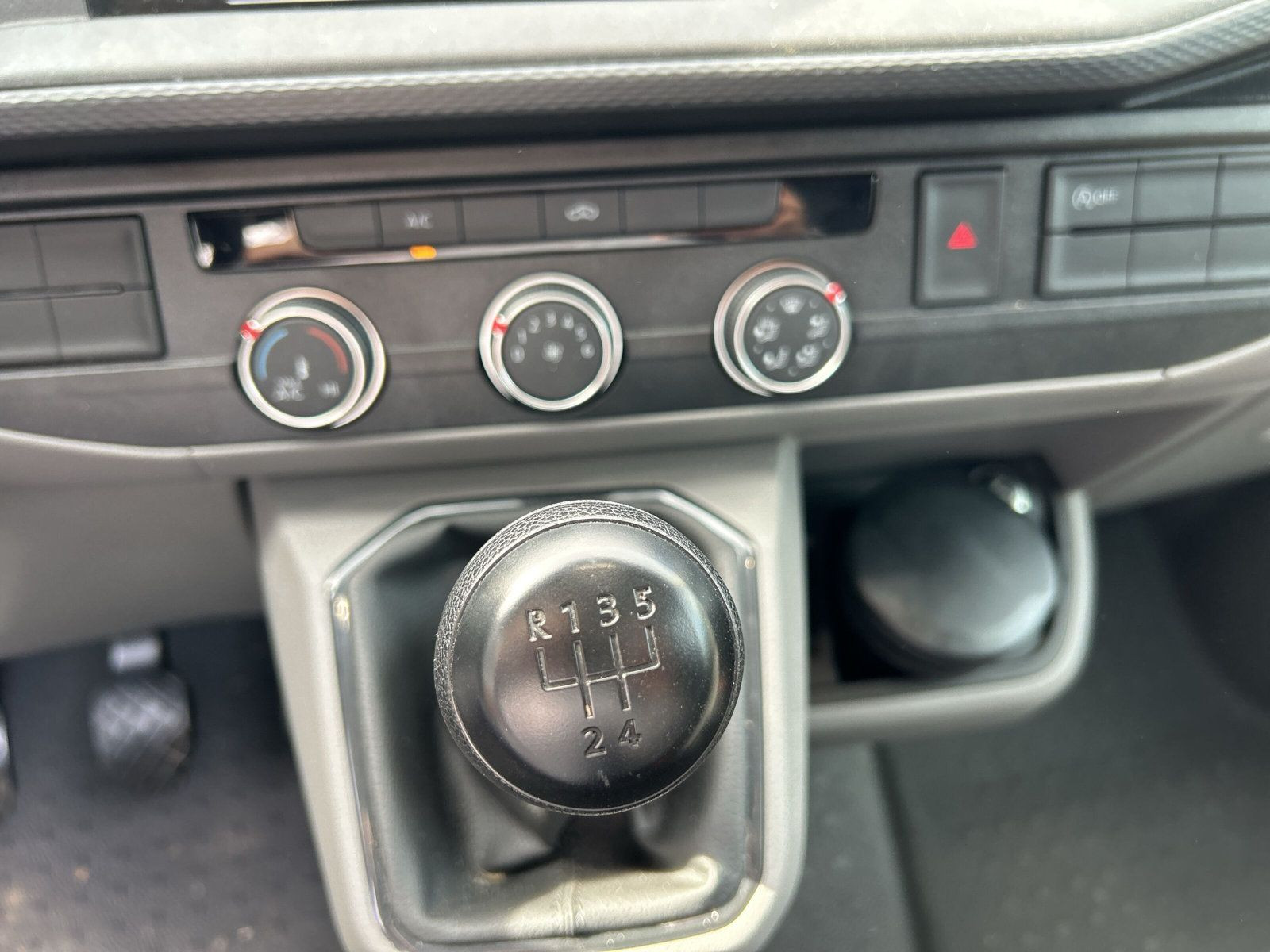 T6.1 Kasten KR 2.0TDI 5-Gang+Klima+Bluetooth+ BC