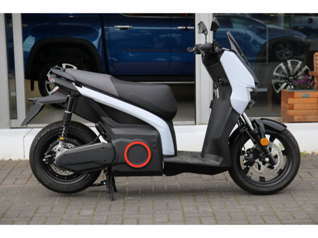Mó eScooter Elektroroller Scooter LED+LM-Felgen+