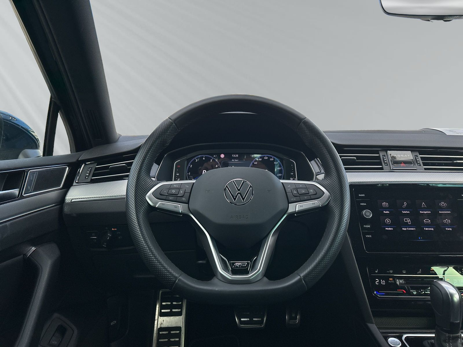 Passat Variant Elegance R-Line +DSG LED+ACC+PDC+