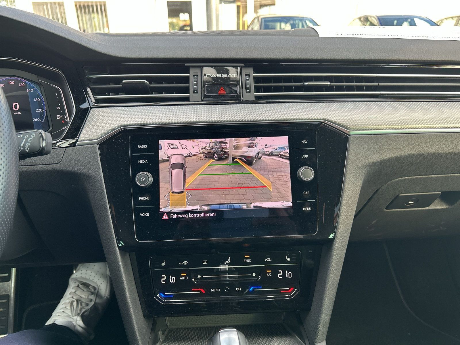 Passat Variant Elegance R-Line +DSG LED+ACC+PDC+