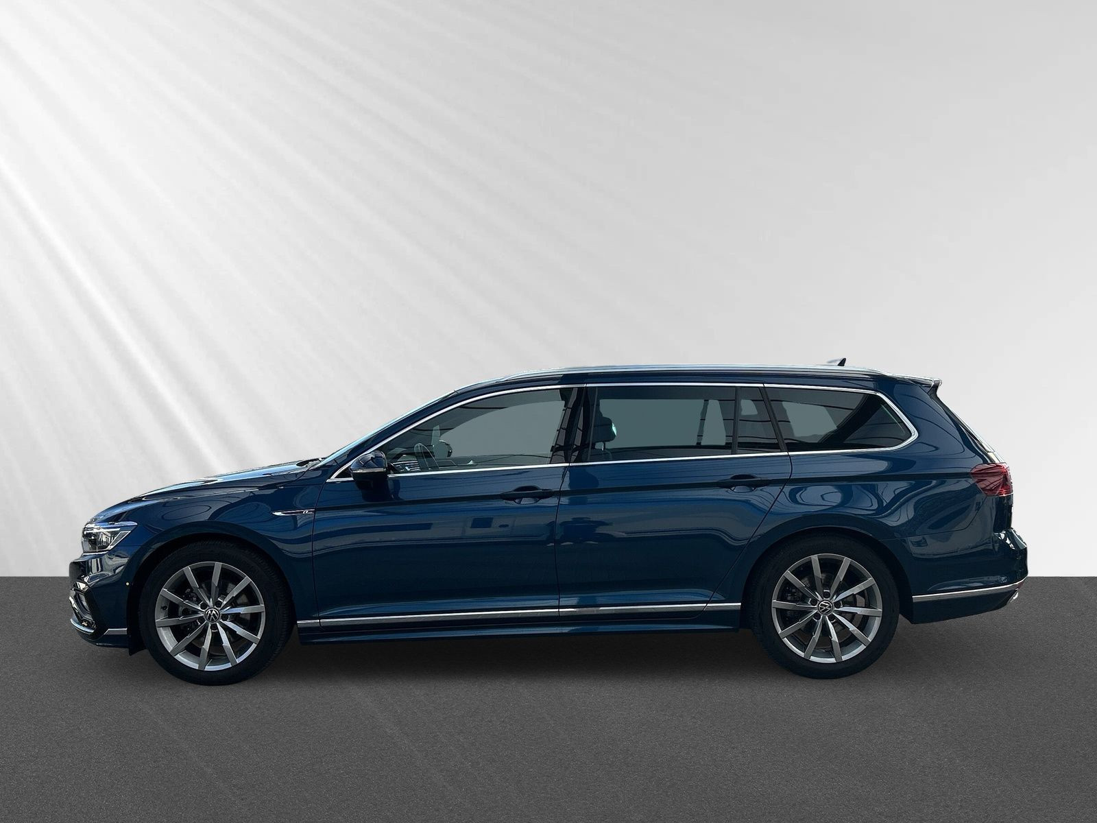 Passat Variant Elegance R-Line +DSG LED+ACC+PDC+