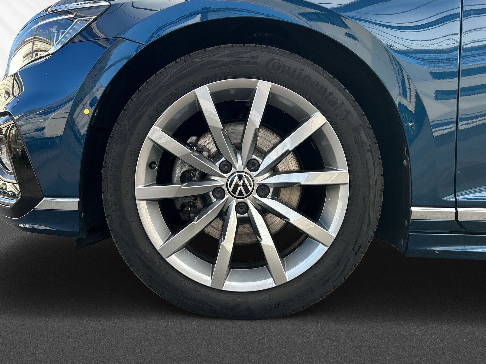 Passat Variant Elegance R-Line +DSG LED+ACC+PDC+