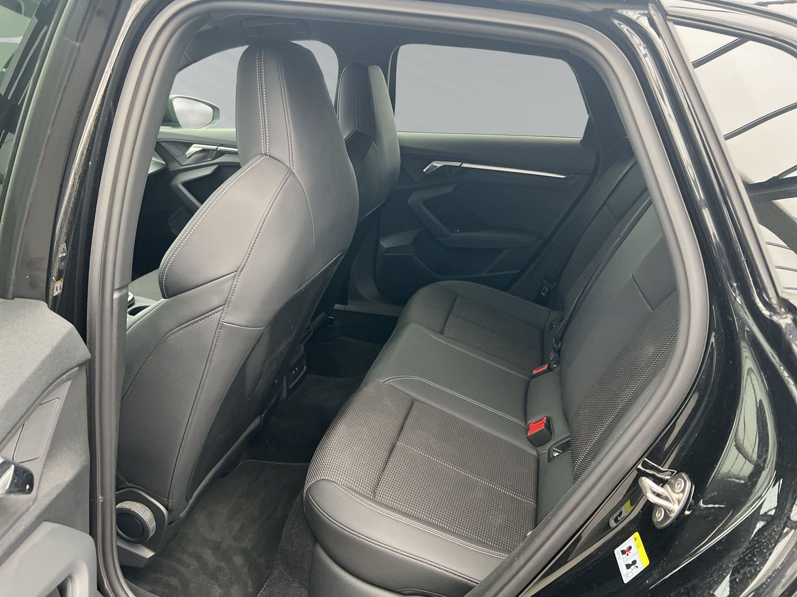 A3 Sportback S line 35 TFSI (150PS) S-Tronic+RFK