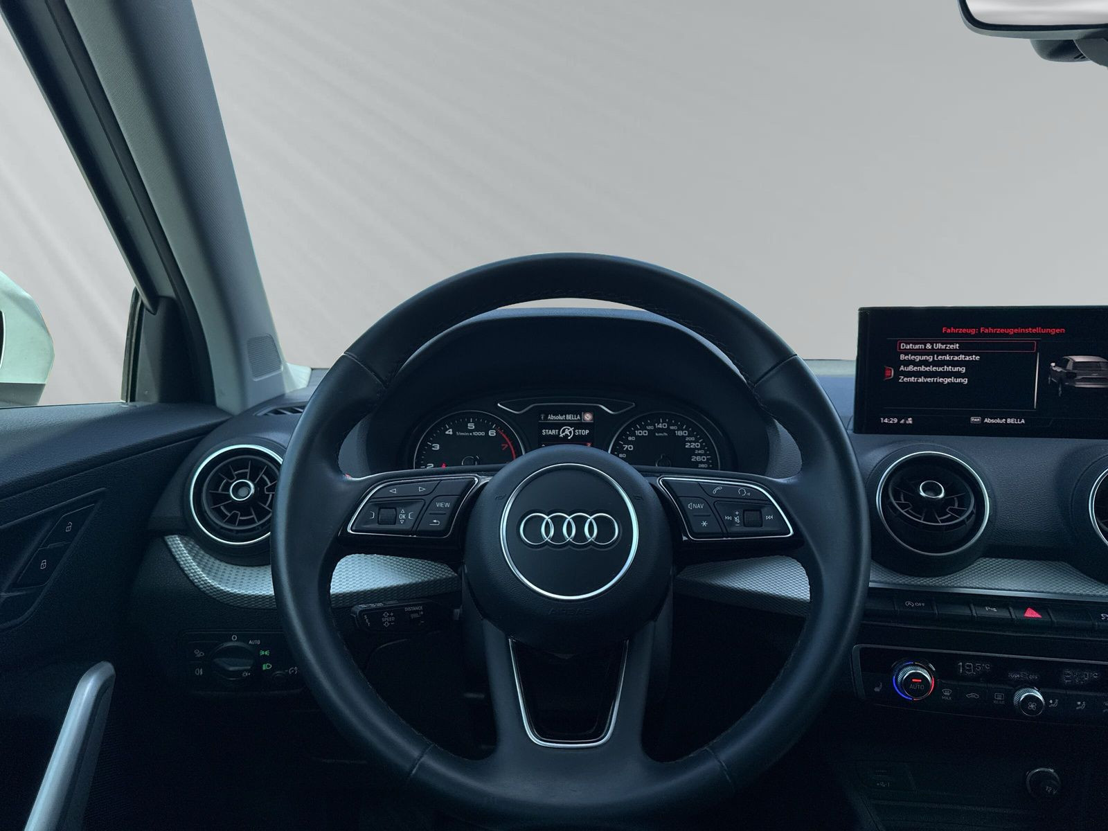 Q2 35 TFSI 110(150) kW(PS) Schaltg. PDC+LED+RFK+