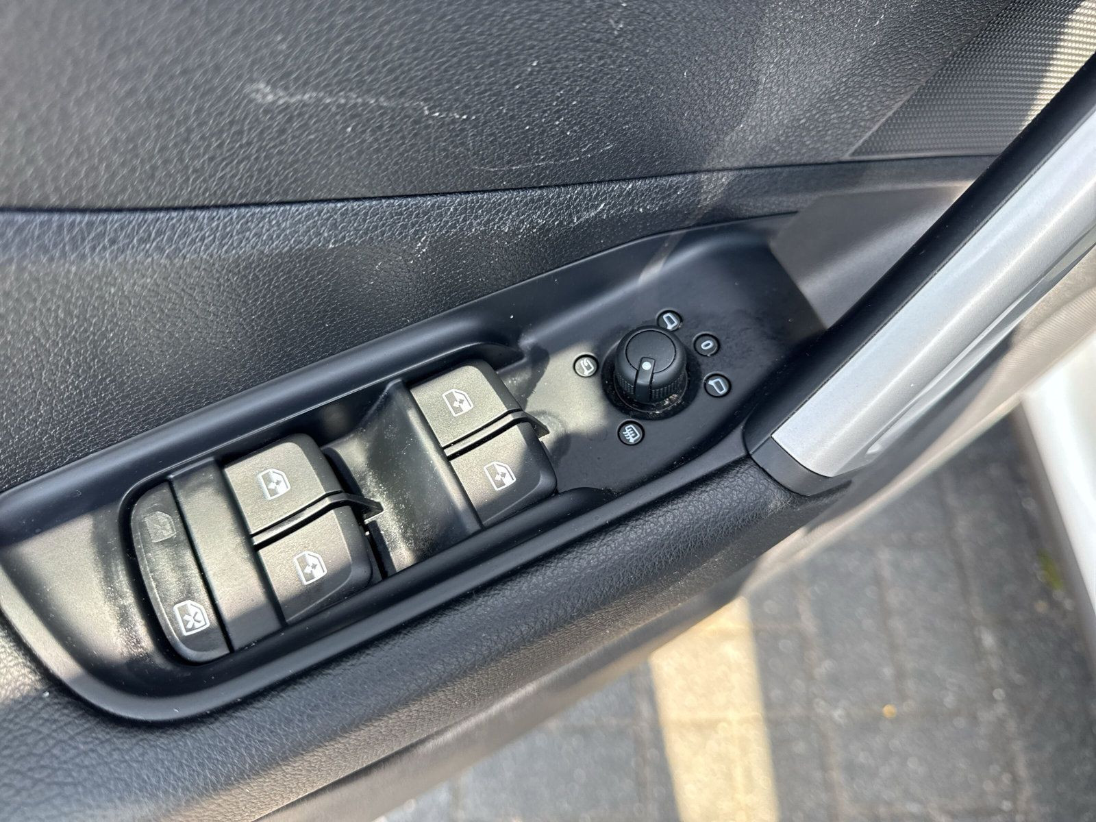 Q2 35 TFSI 110(150) kW(PS) Schaltg. PDC+LED+RFK+