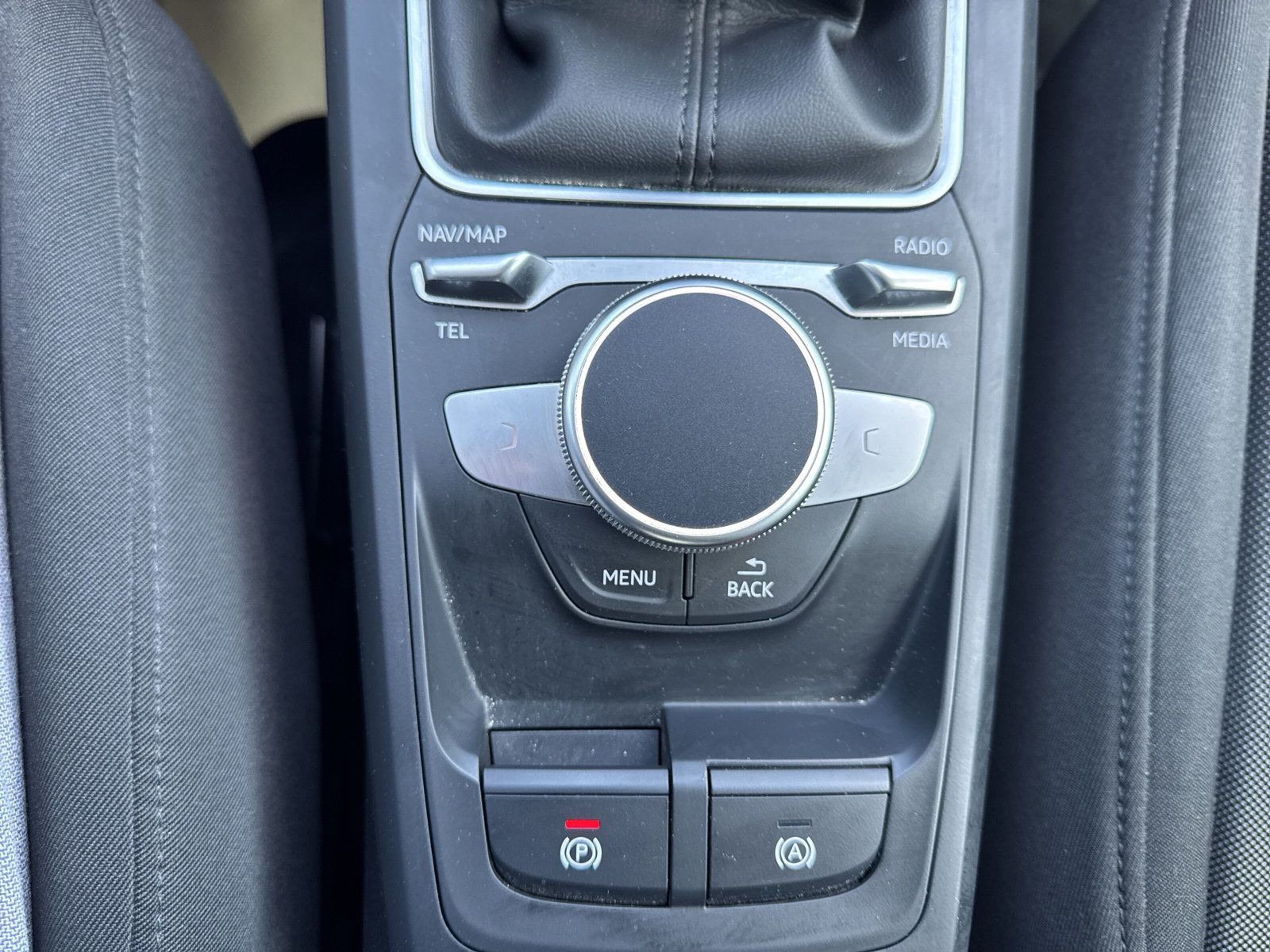 Q2 35 TFSI 110(150) kW(PS) Schaltg. PDC+LED+RFK+