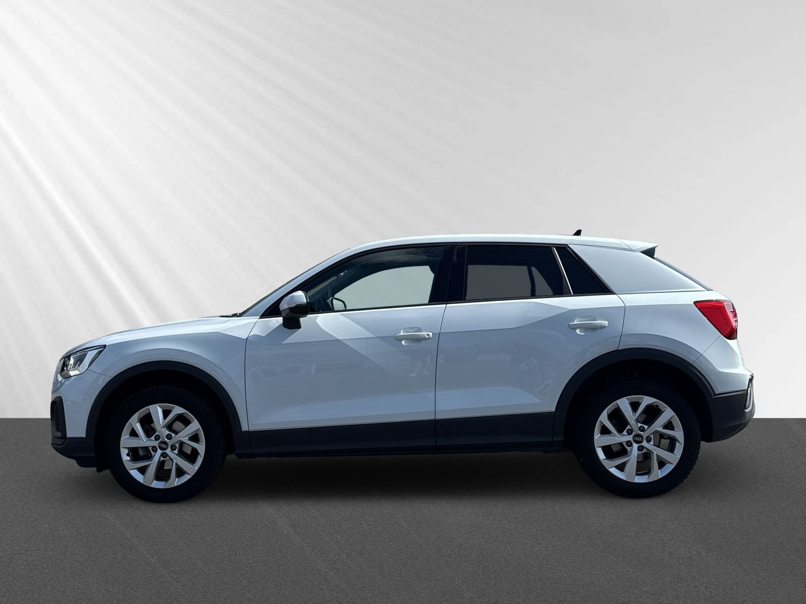 Q2 35 TFSI 110(150) kW(PS) Schaltg. PDC+LED+RFK+