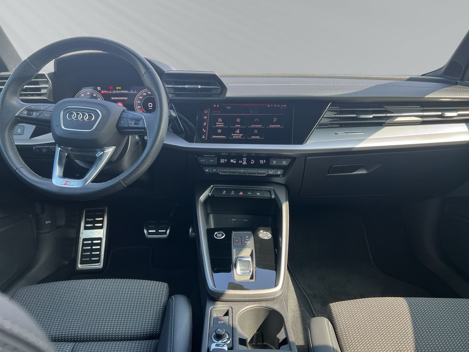 A3 Sportback S line 35TFSI 150PS Stronic PDC+LED