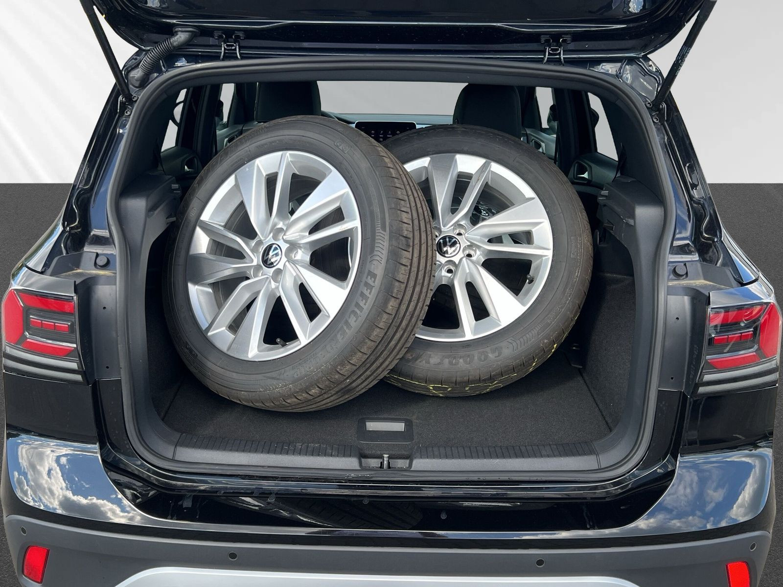 T-Cross Goal 1.5l TSi150PS*DSG+PDC+RFK+Nav+WiRä.