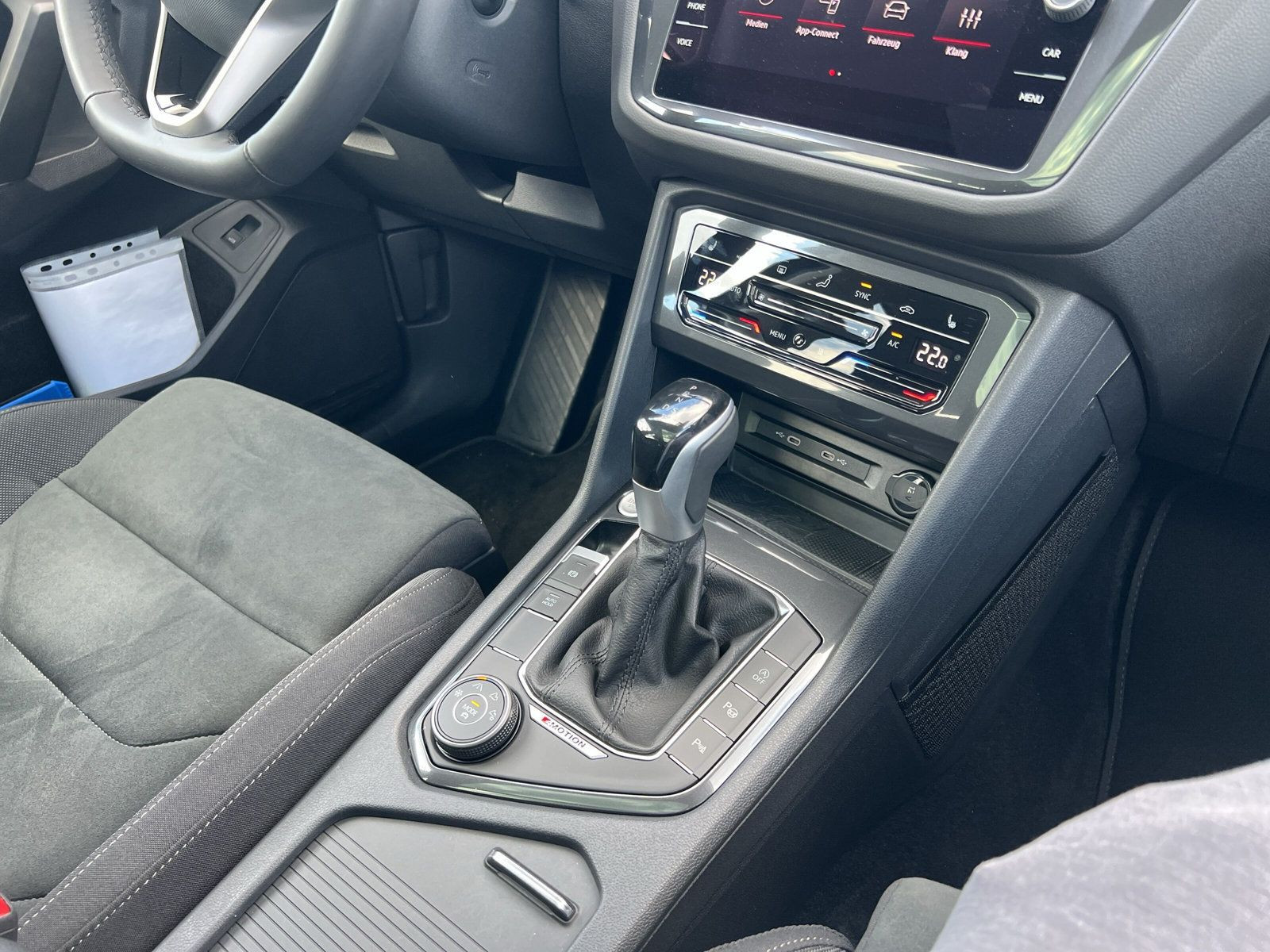 Tiguan Allspace Elegance 2,0 l TDI DSG+ PDC+ LED