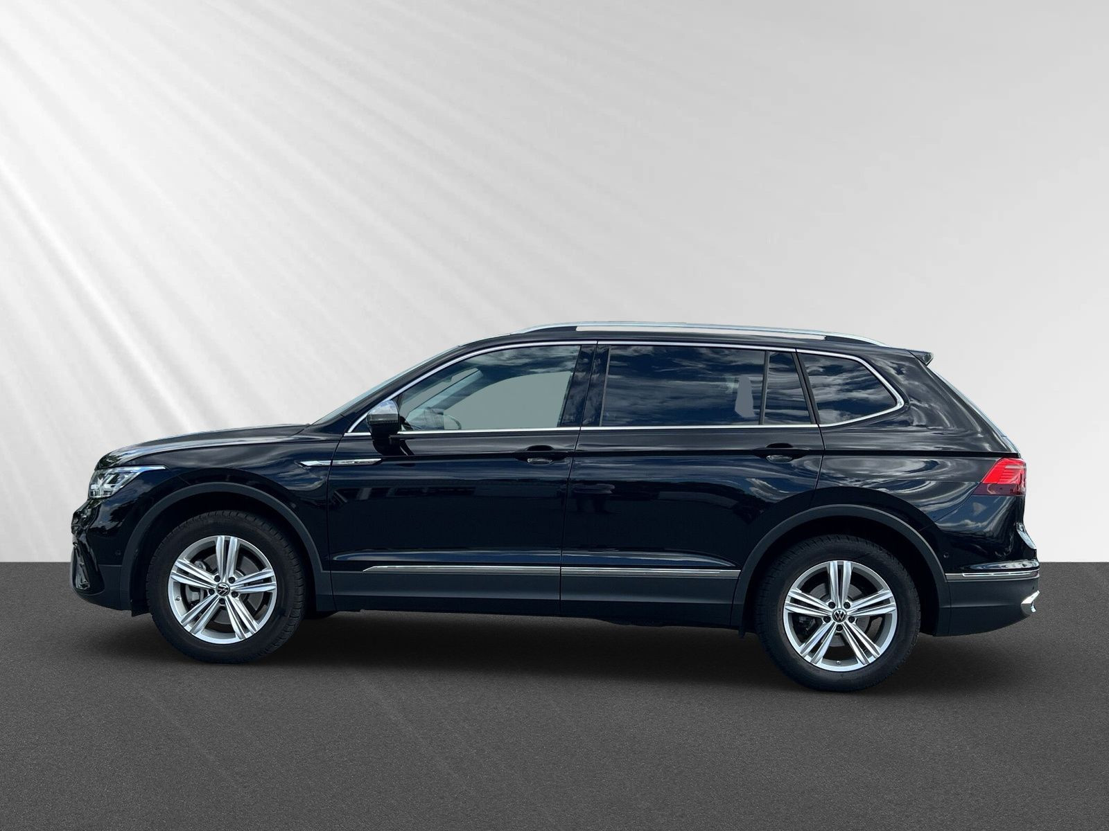 Tiguan Allspace Elegance 2,0 l TDI DSG+ PDC+ LED