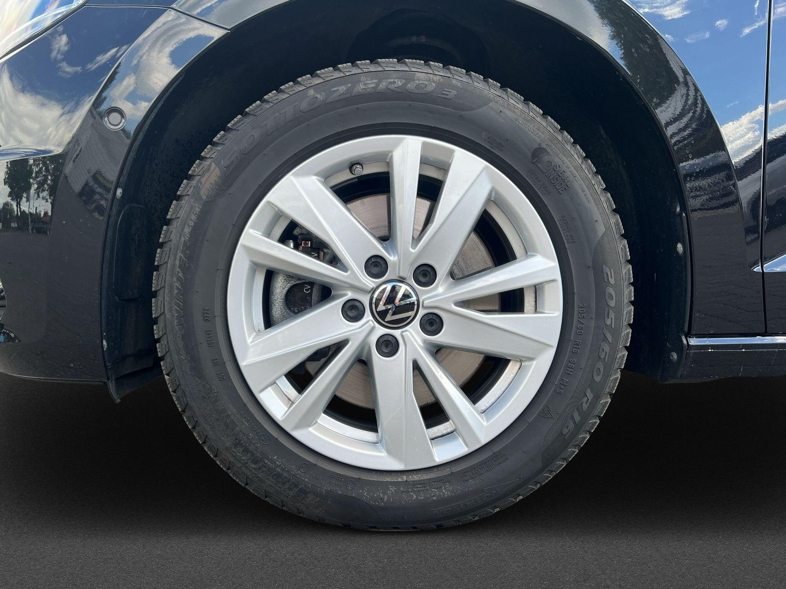 Touran Comfortline Goal 1,5l TSi150PS*DSG+Nav+RFK