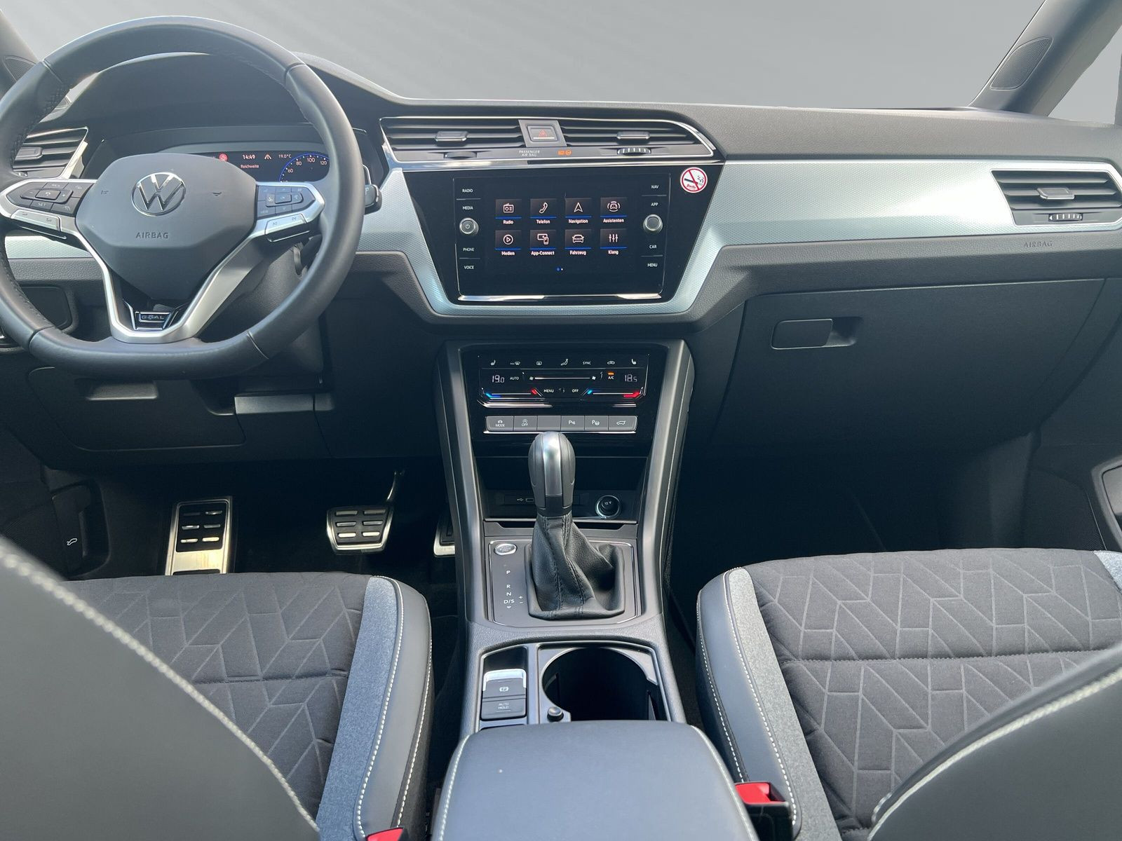 Touran Comfortline Goal 1,5l TSi150PS*DSG+Nav+RFK