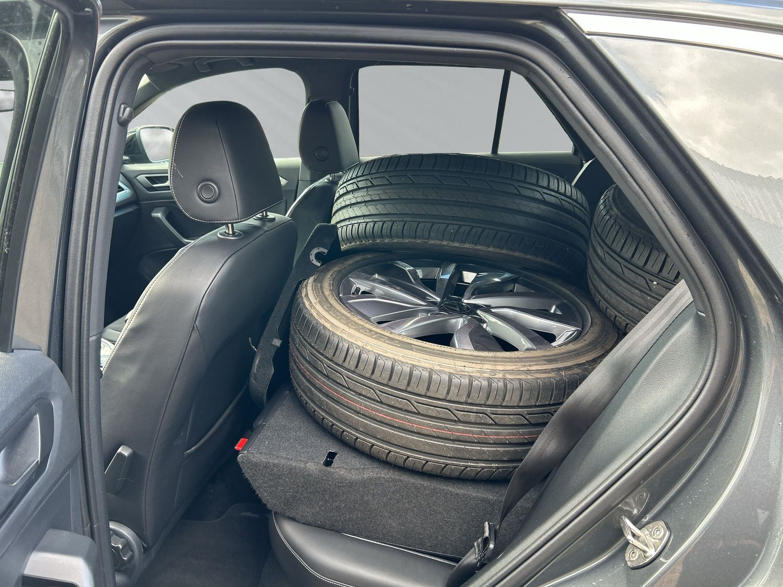 T-Roc GOAL 1.5 l TSI 150 PS*DSG LED+PDC+Navi+RFK+LED+WiRä