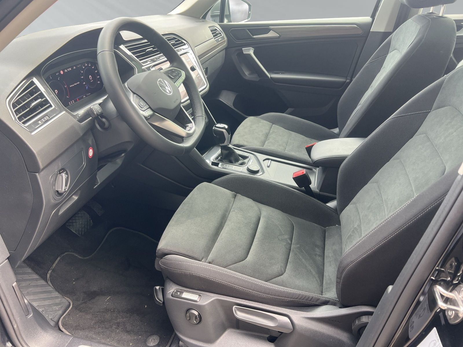 Tiguan Allspace Elegance 2,0 l TDI DSG LED+PDC++