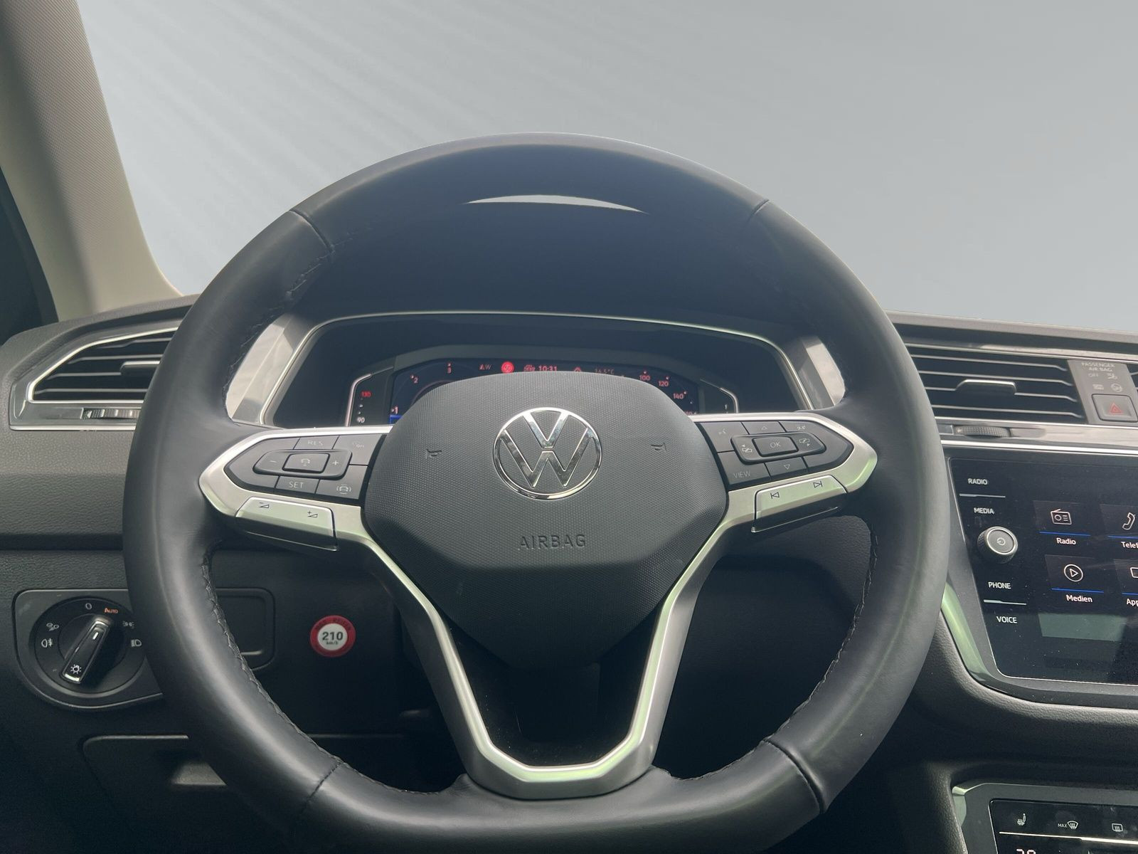 Tiguan Allspace Elegance 2,0 l TDI DSG LED+PDC++