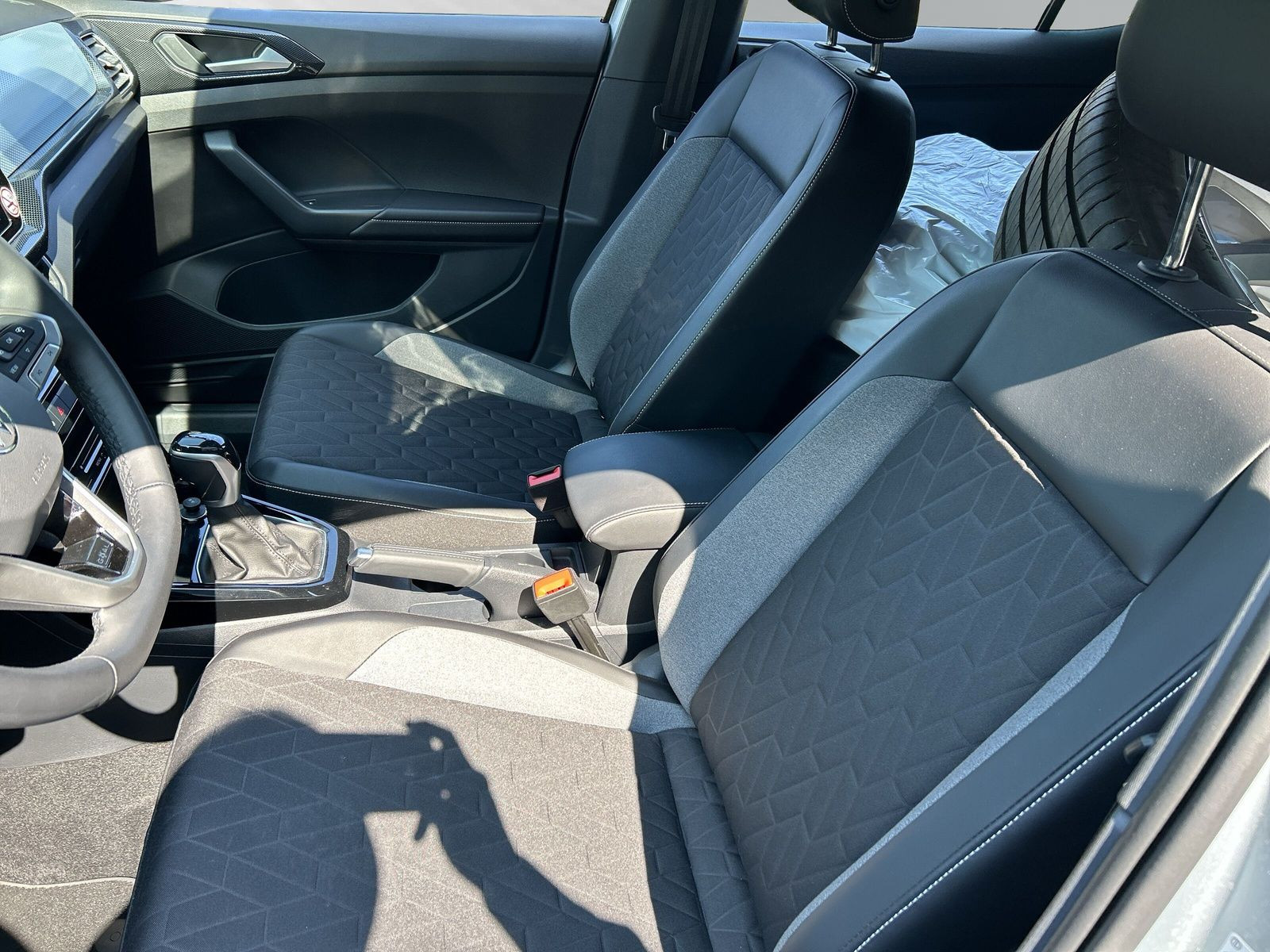 T-Cross Life 1.5 l TSI 150PS DSG PDC+Navi+Klimaa