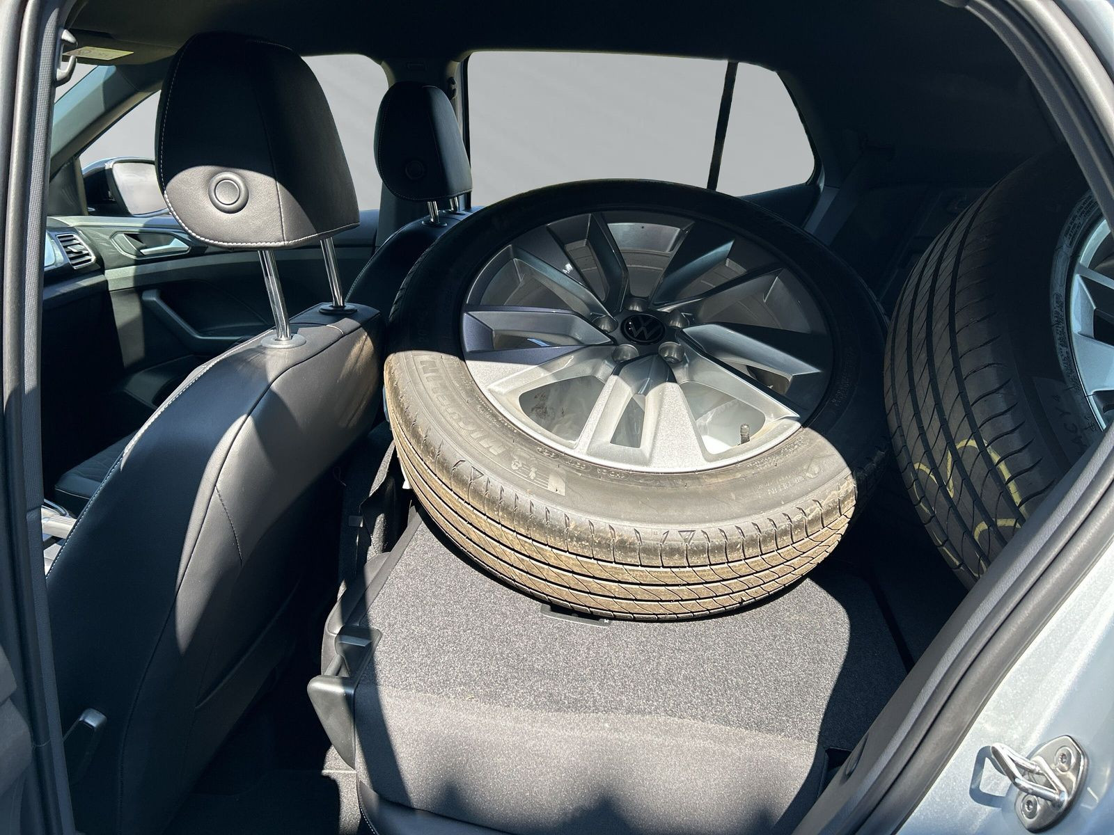 T-Cross Life 1.5 l TSI 150PS DSG PDC+Navi+Klimaa