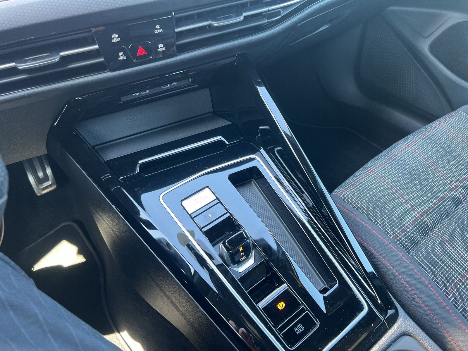 Golf GTI 2,0 l TSI 245PS+PDC+LED+Navi+(UPE:50T¤)