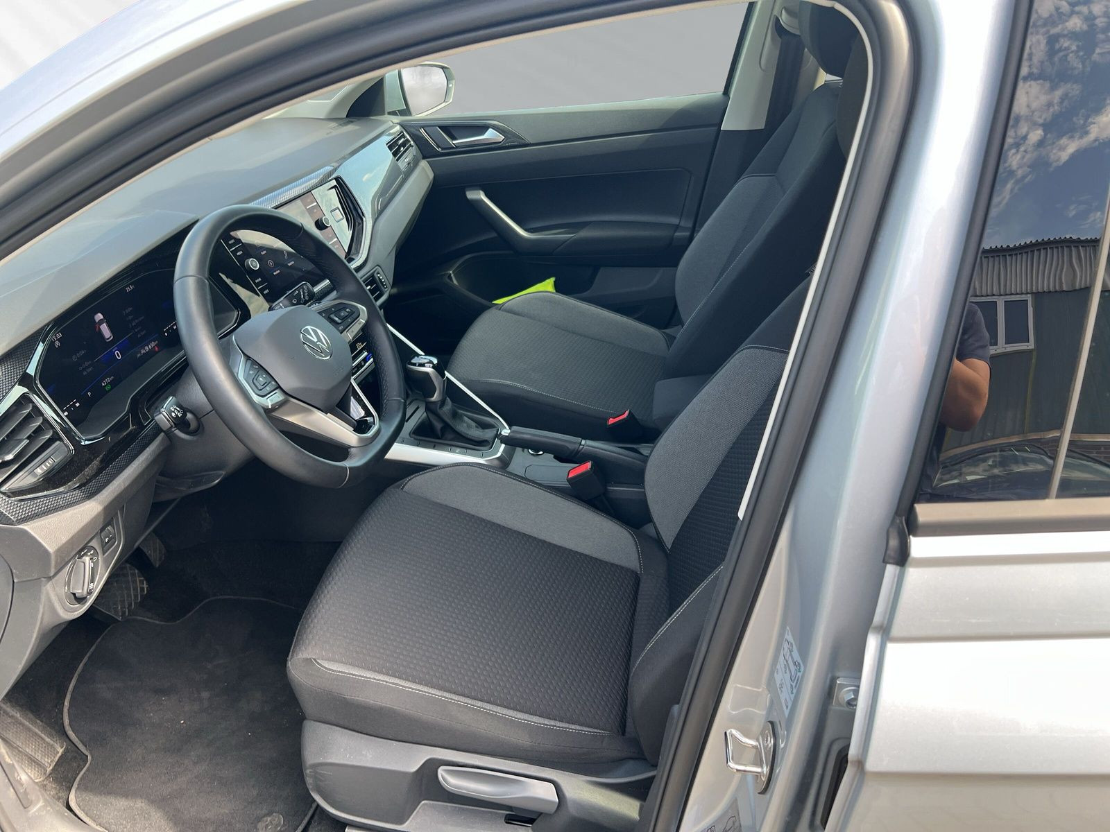 Polo Life 1.0 l 70kW DSG+ PDC + LED +Klima+Temp.