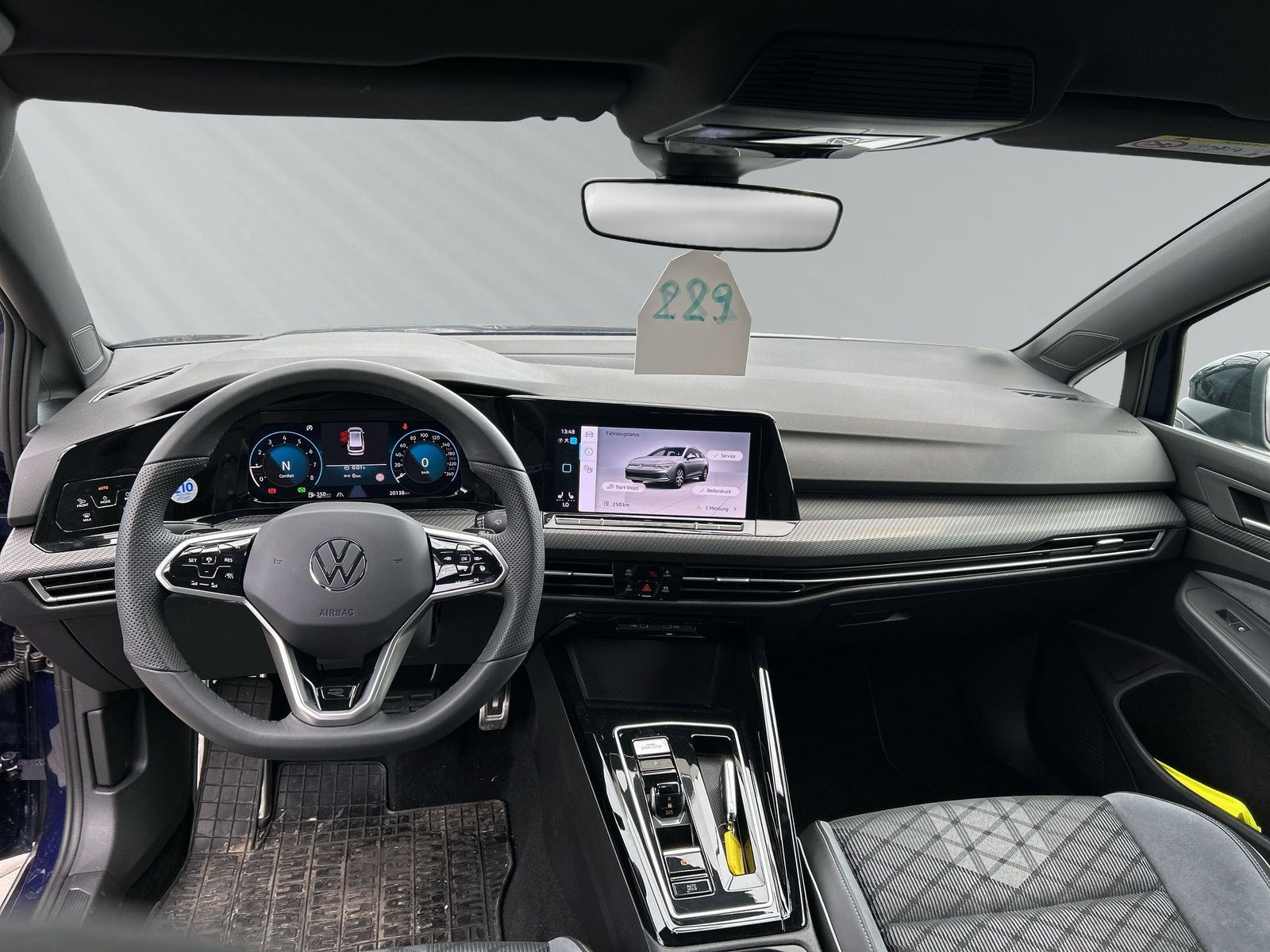 Golf Variant R-Line 1,5l eTSI DSG+Klima+LED+PDC+