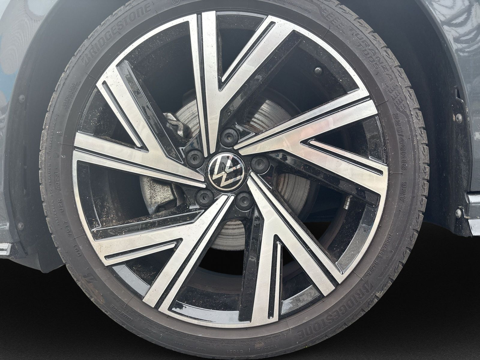 Golf Variant R-Line 1.5 l eTSI 130PS DSG+LED+PDC