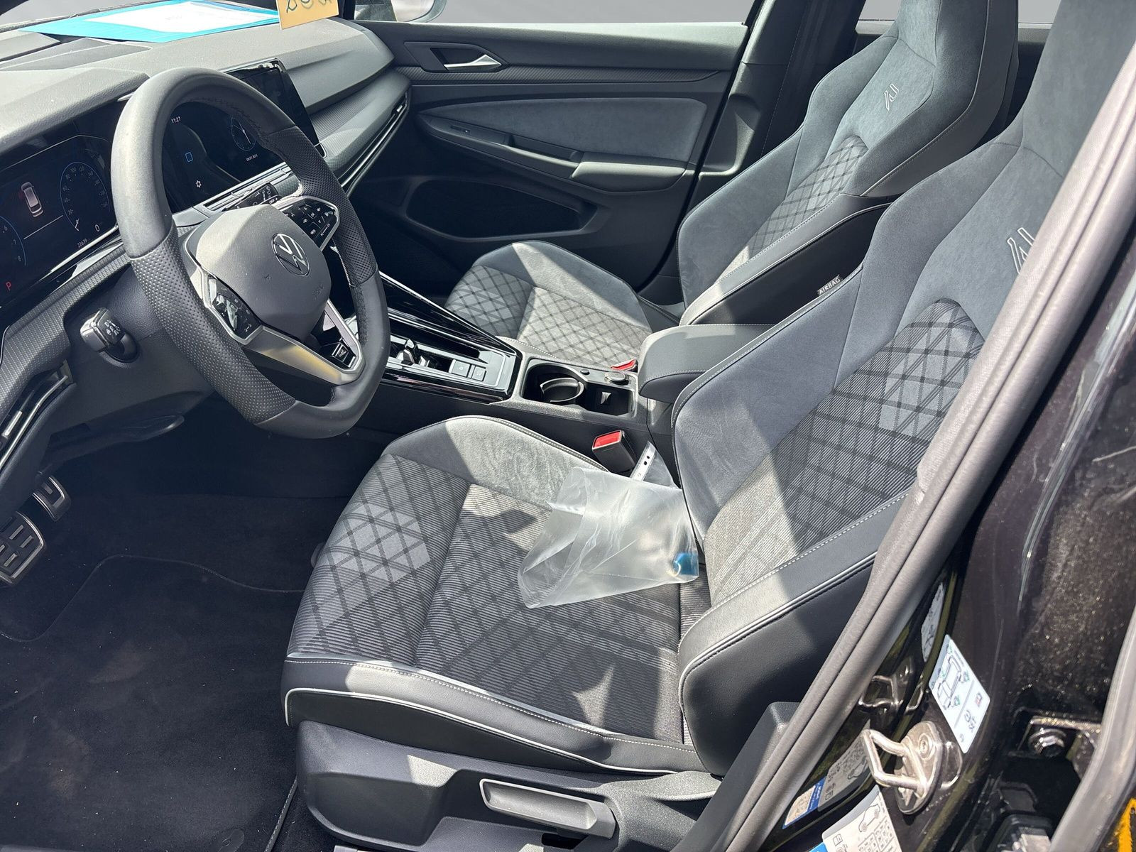 Golf Variant R-Line 1,5 l eTSI 130PS+DSG+LED+PDC