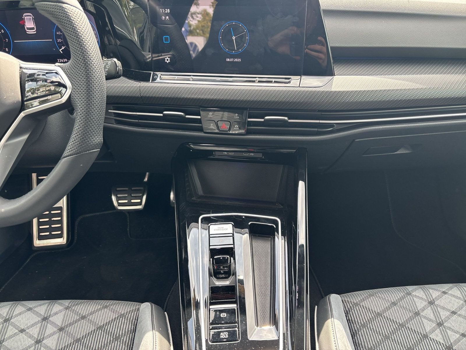 Golf Variant R-Line 1,5 l eTSI 130PS+DSG+LED+PDC