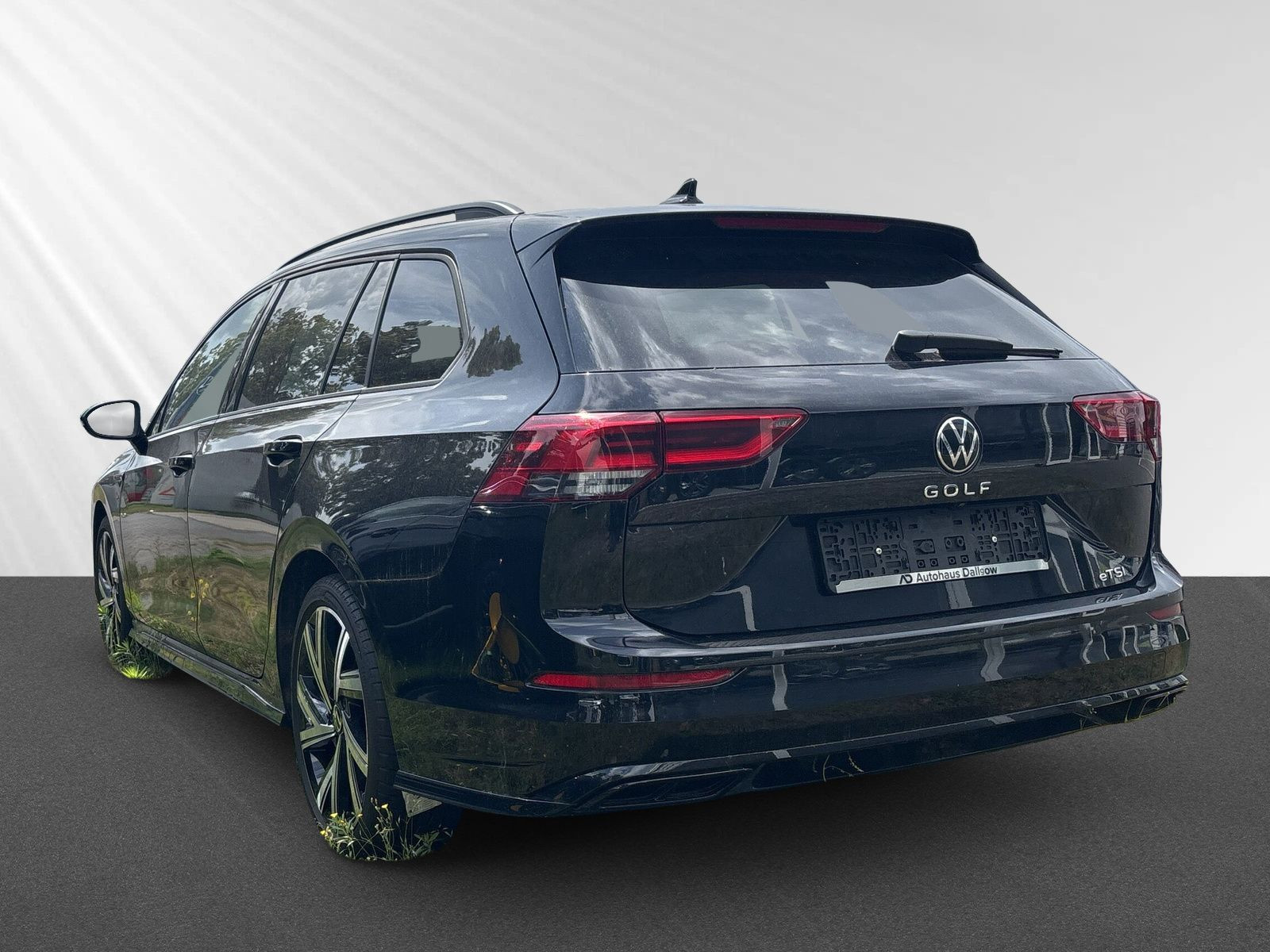 Golf Variant R-Line 1,5 l eTSI 130PS+DSG+LED+PDC