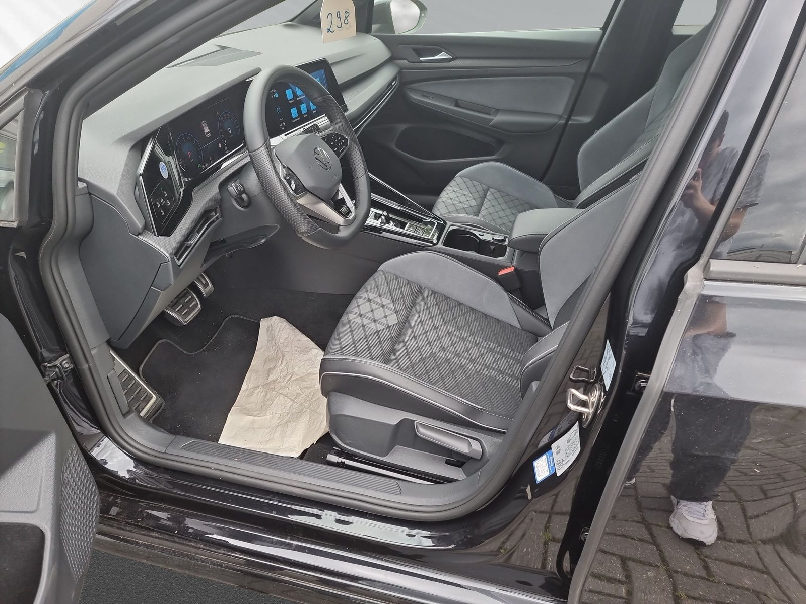 Golf Variant R-Line 1,5 l eTSI 130PS DSG+PDC+LED