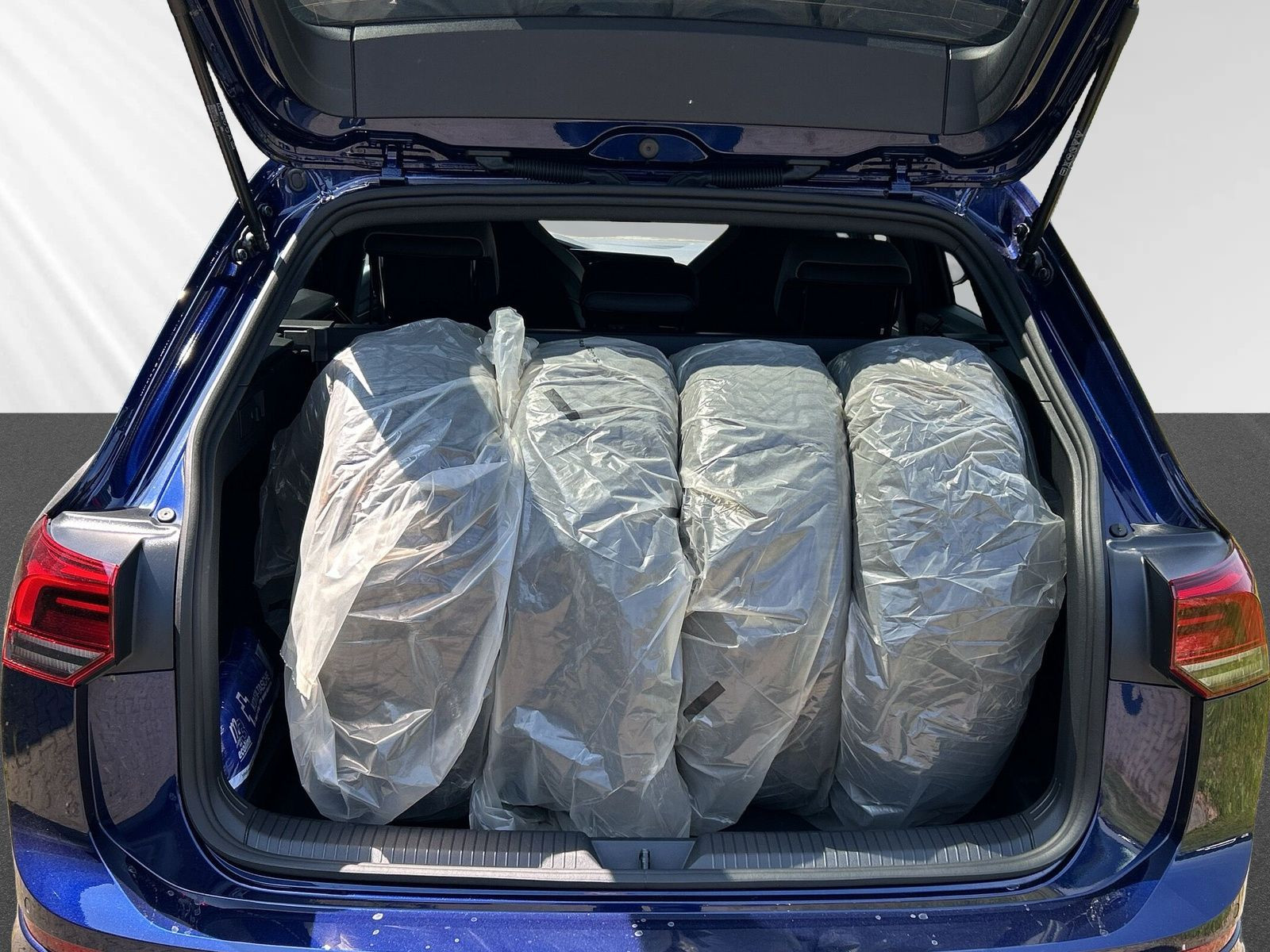 Golf Variant R-Line 1,5 l eTSI 130PS DSG PDC+LED