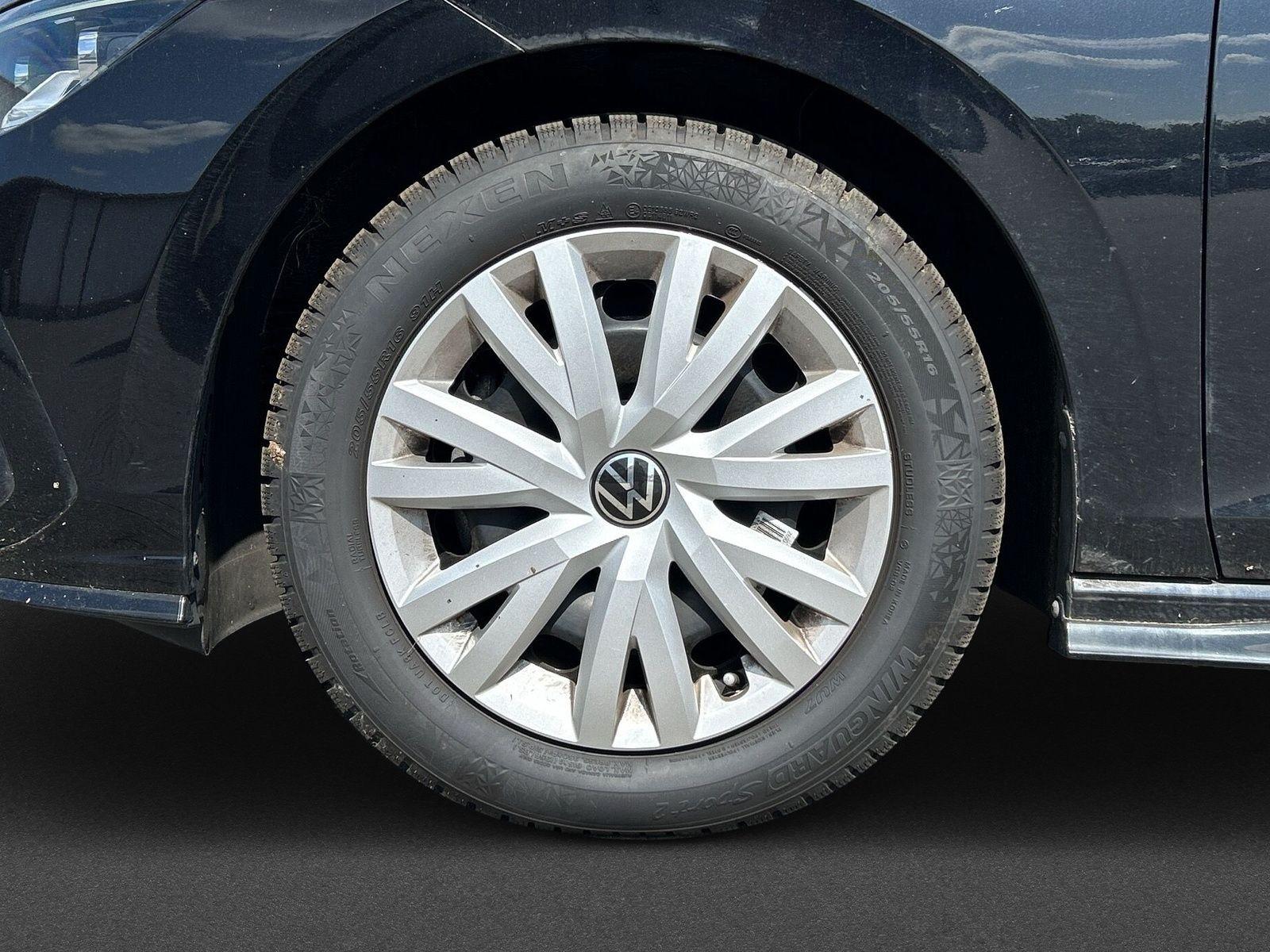 Golf Variant R-Line 1,5 eTSI 130PS DSG+LED+Navi+