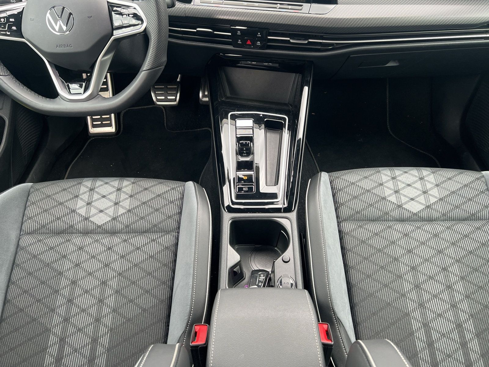 Golf Variant R-Line 1,5 l eTSI OPF 96 kW (130 PS) 7-Gang-Doppelkupplungsgetriebe DSG