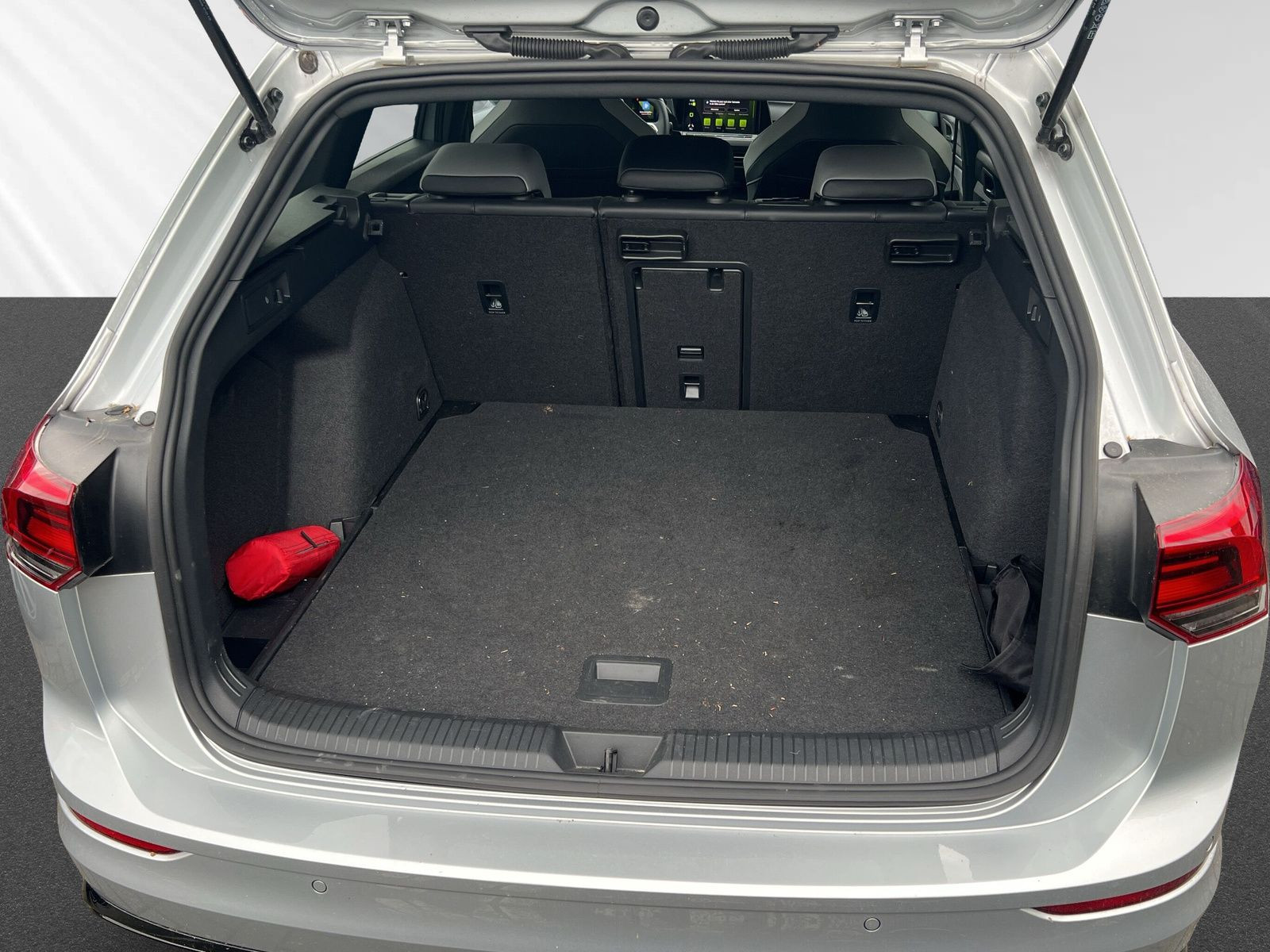 Golf Variant R-Line 1,5 l eTSI OPF 96 kW (130 PS) 7-Gang-Doppelkupplungsgetriebe DSG