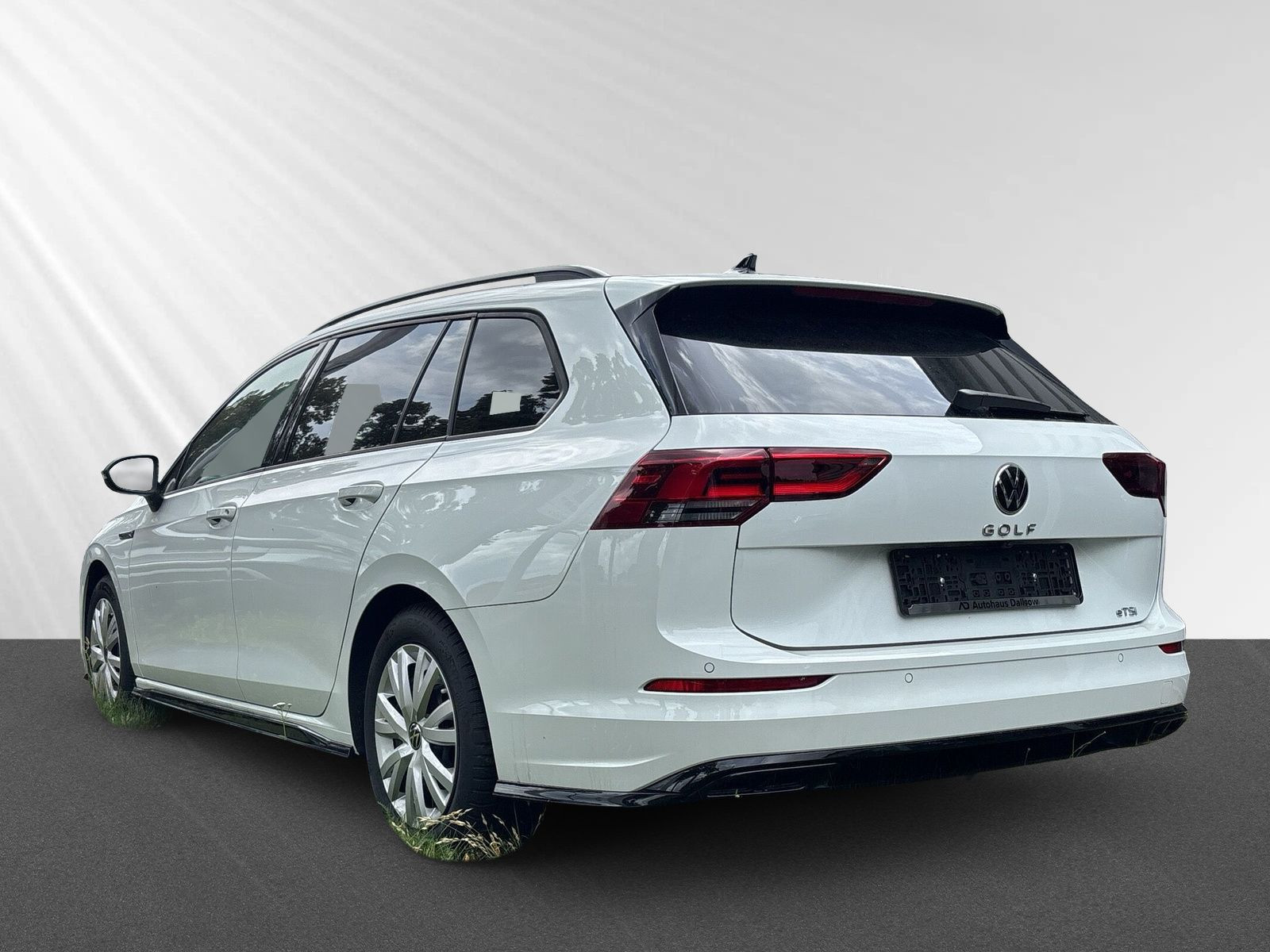 Golf Variant R-Line 1,5 l eTSI OPF 96 kW (130 PS) 7-Gang-Doppelkupplungsgetriebe DSG