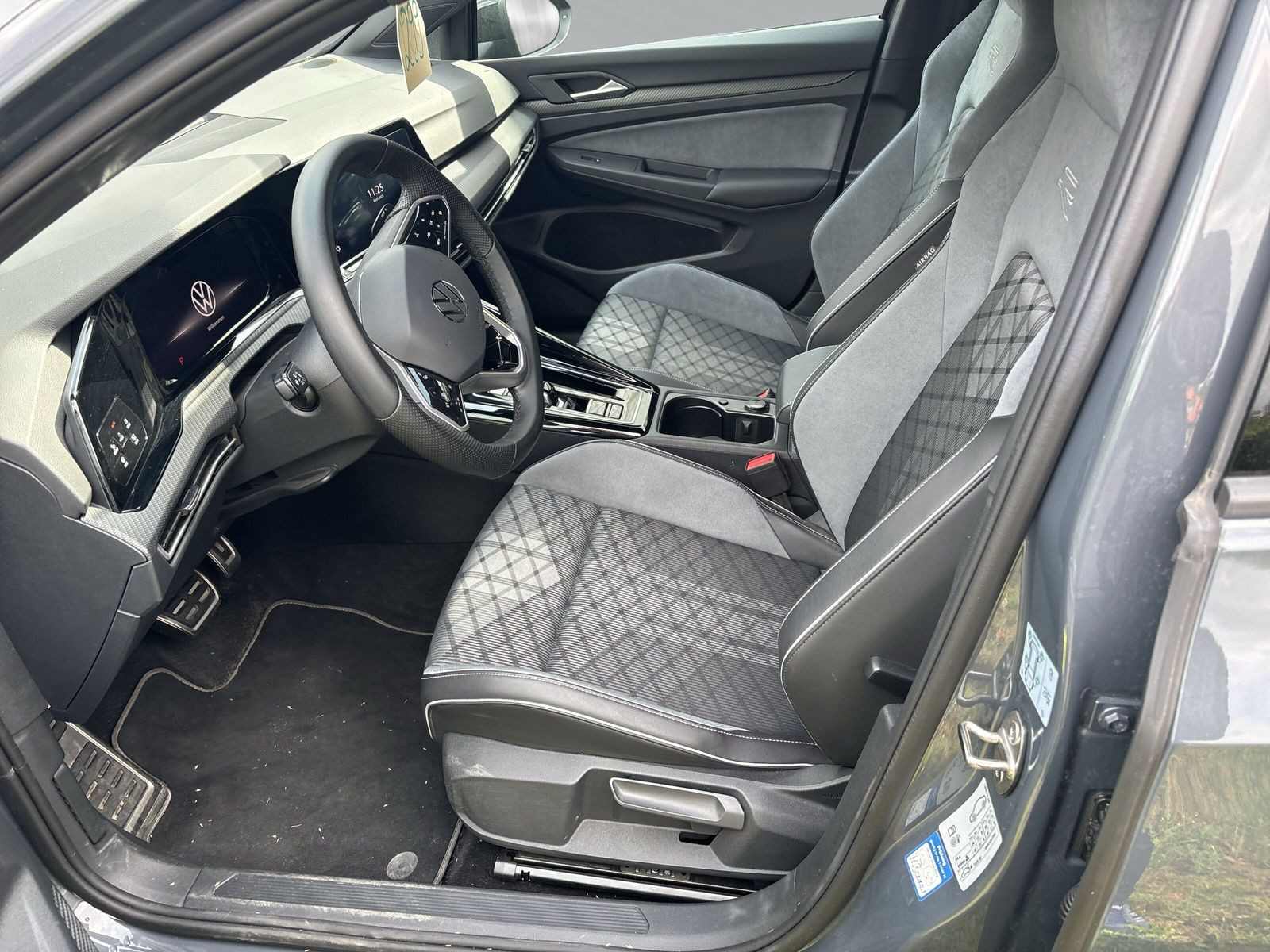 Golf Variant R-Line 1,5 l eTSI OPF 96 kW (130 PS) 7-Gang-Doppelkupplungsgetriebe DSG