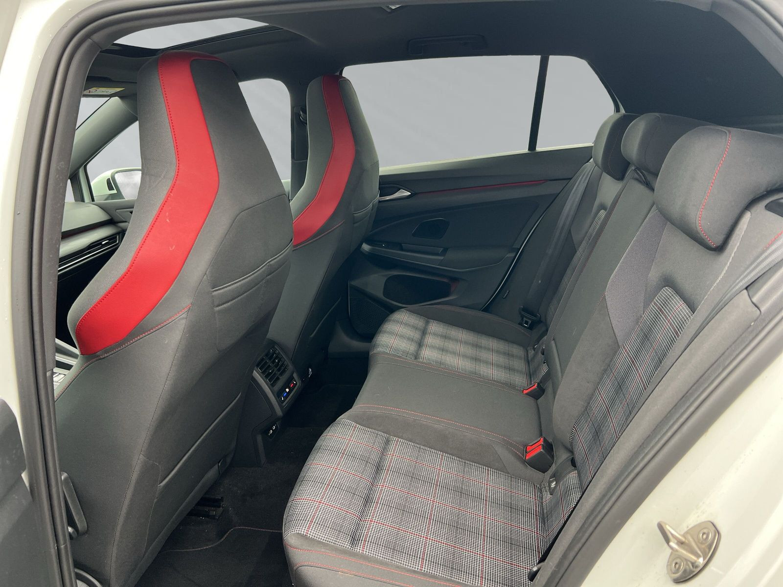 Golf GTI 2,0 l TSI OPF 180 kW (245 PS) 7-Gang-Doppelkupplungsgetriebe DSG