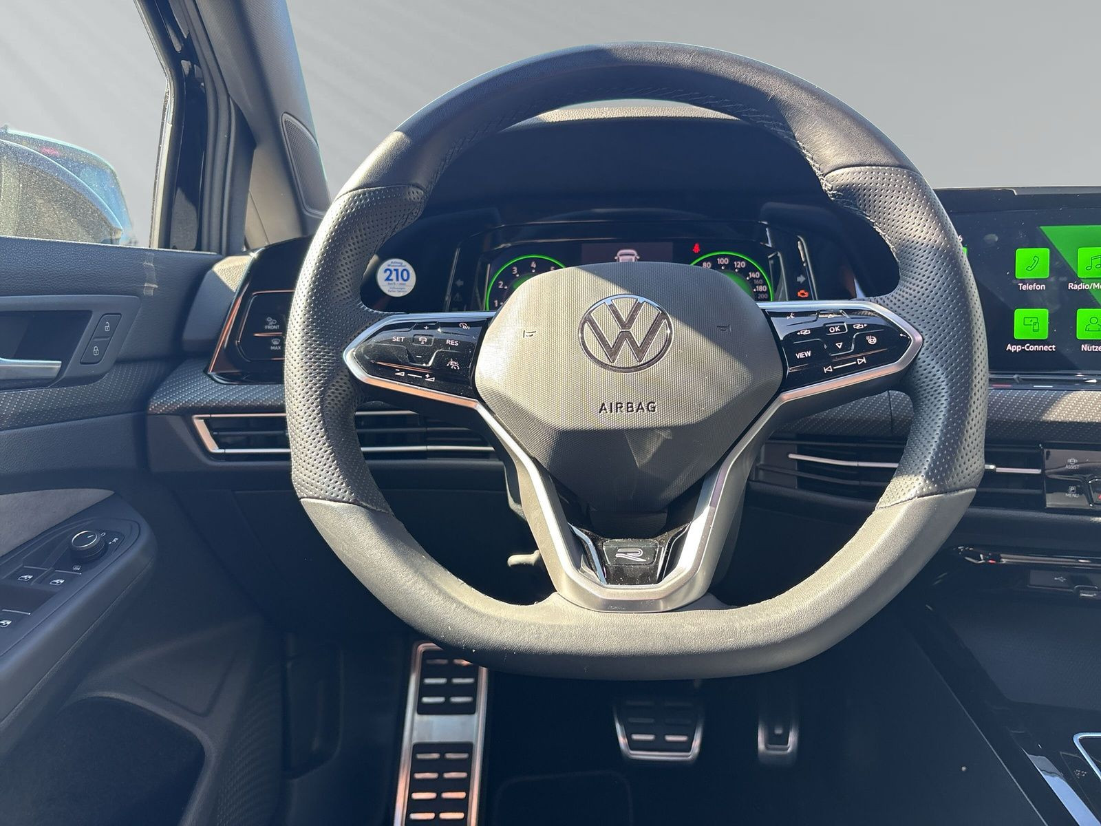 Golf Variant R-Line 1,5 l eTSI OPF 96 kW (130 PS) 7-Gang-Doppelkupplungsgetriebe DSG