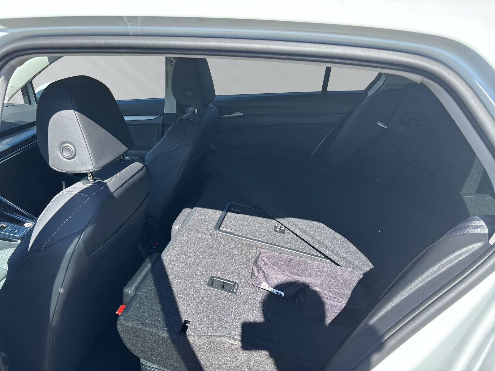 Golf VIII 1.5 eTSI Style Busin.Prem+Pano+LEDmatr