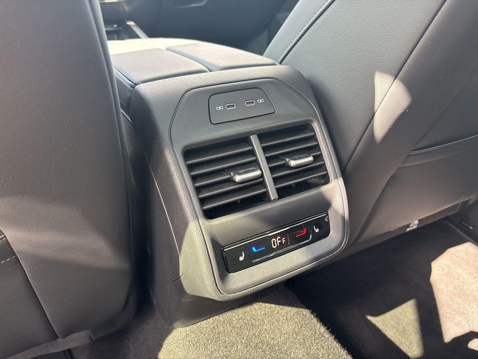 Passat Elegance 2,0 TDi 150PS*NEUES MODELL