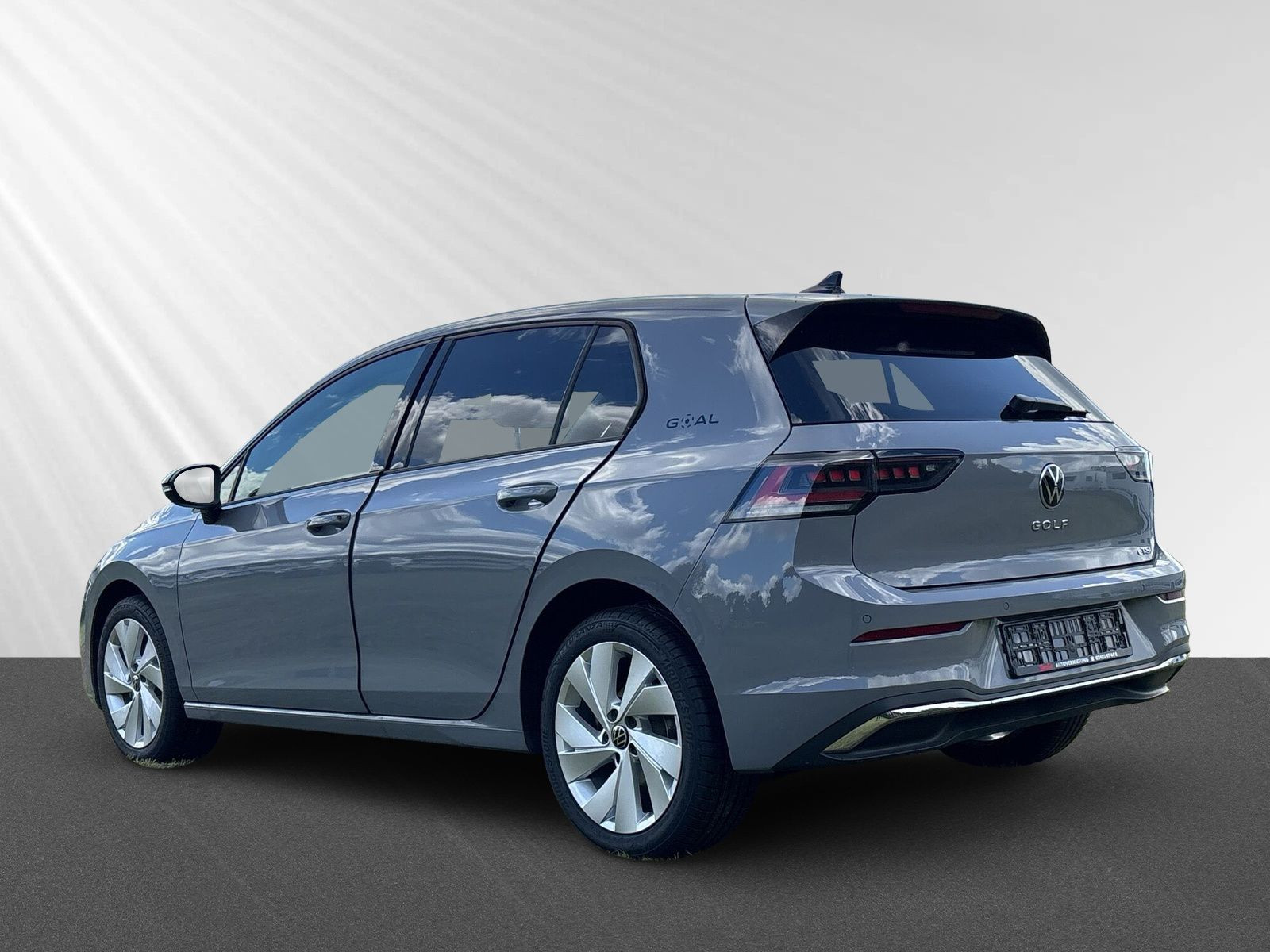 Golf VIII 1.5 eTSI Goal AHKklap+LEDmatr+RFK+WiRä