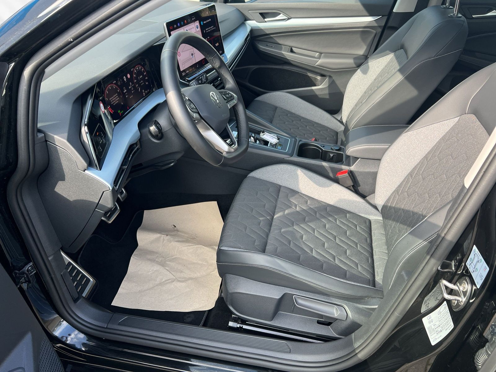 Golf VIII 1.5 eTSI Goal+AHK klapb.+PANO+RFK+WiRä