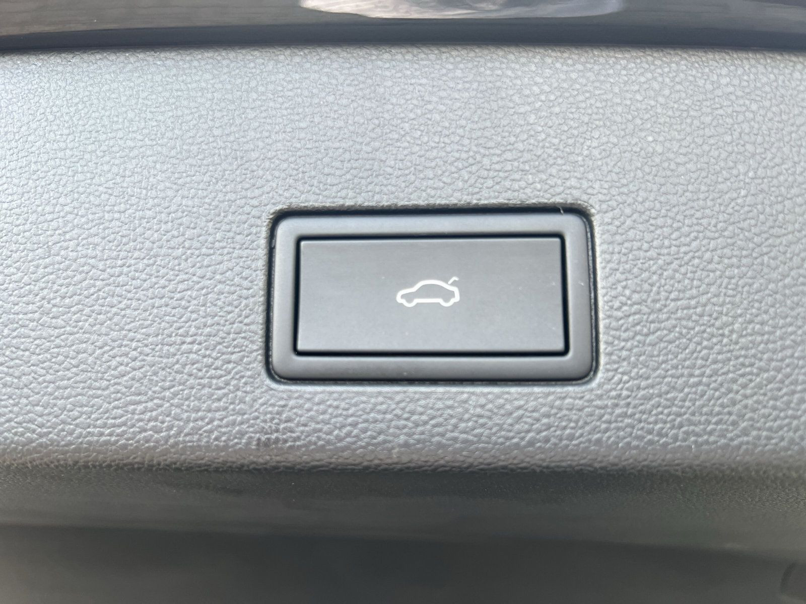 Golf VIII 1.5 eTSI Goal+AHK klapb.+PANO+RFK+WiRä