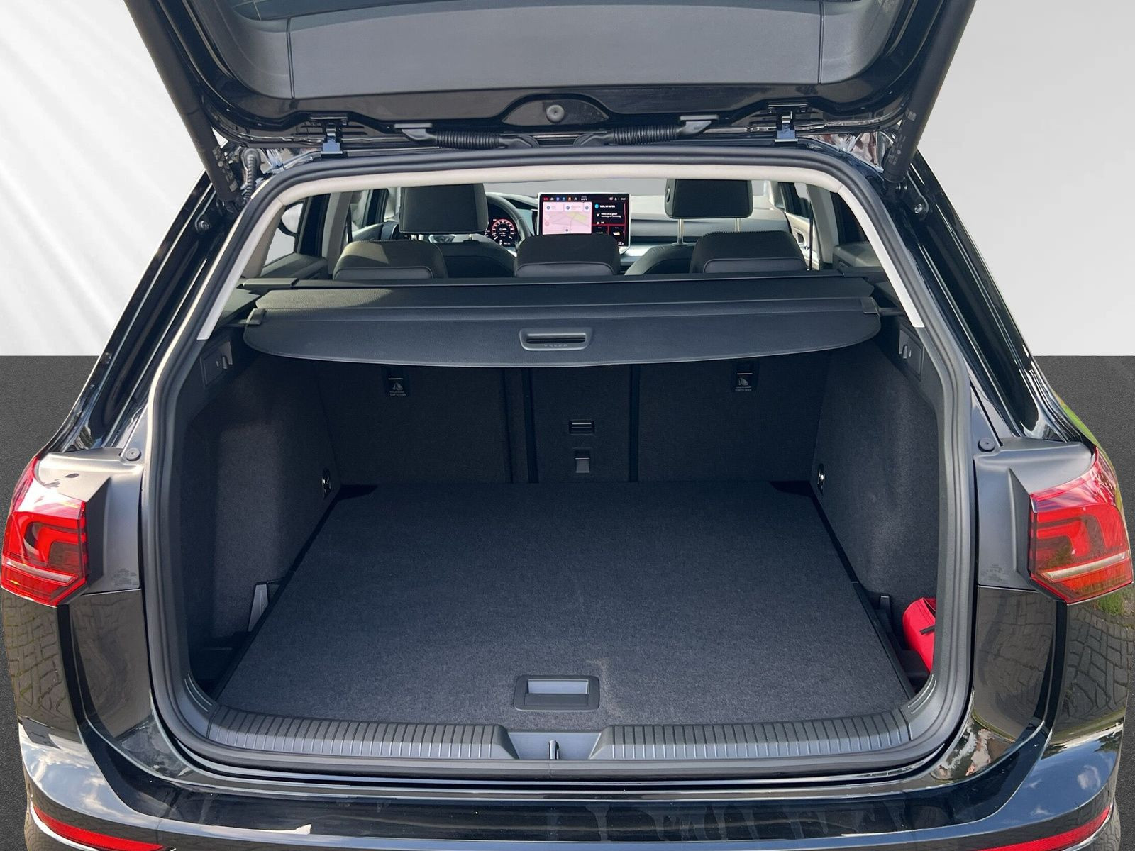 Golf VIII 1.5 eTSI Goal+AHK klapb.+PANO+RFK+WiRä