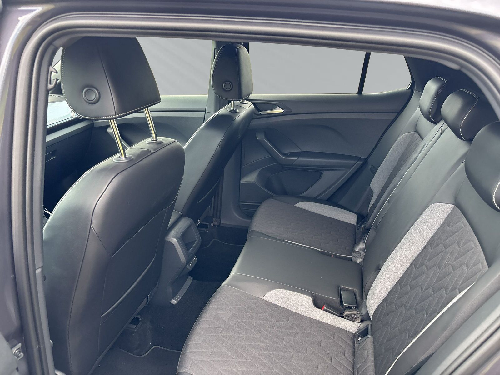 T-Cross Life 1.5 l TSI 150PS DSG PDC+Navi+Klimaa