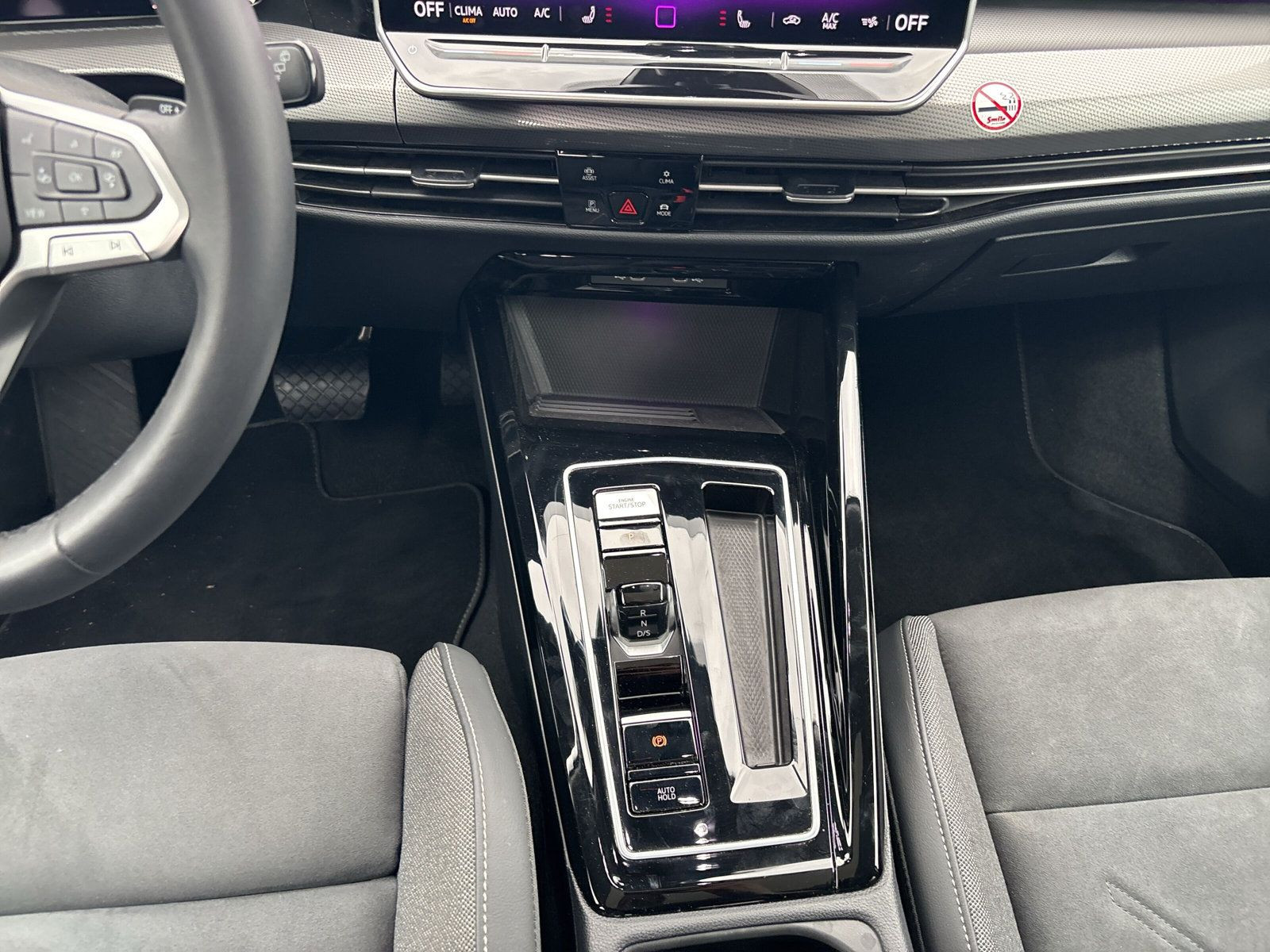 Golf VIII 1.5 eTSI Style Busin.Prem+Pano+LEDmatr