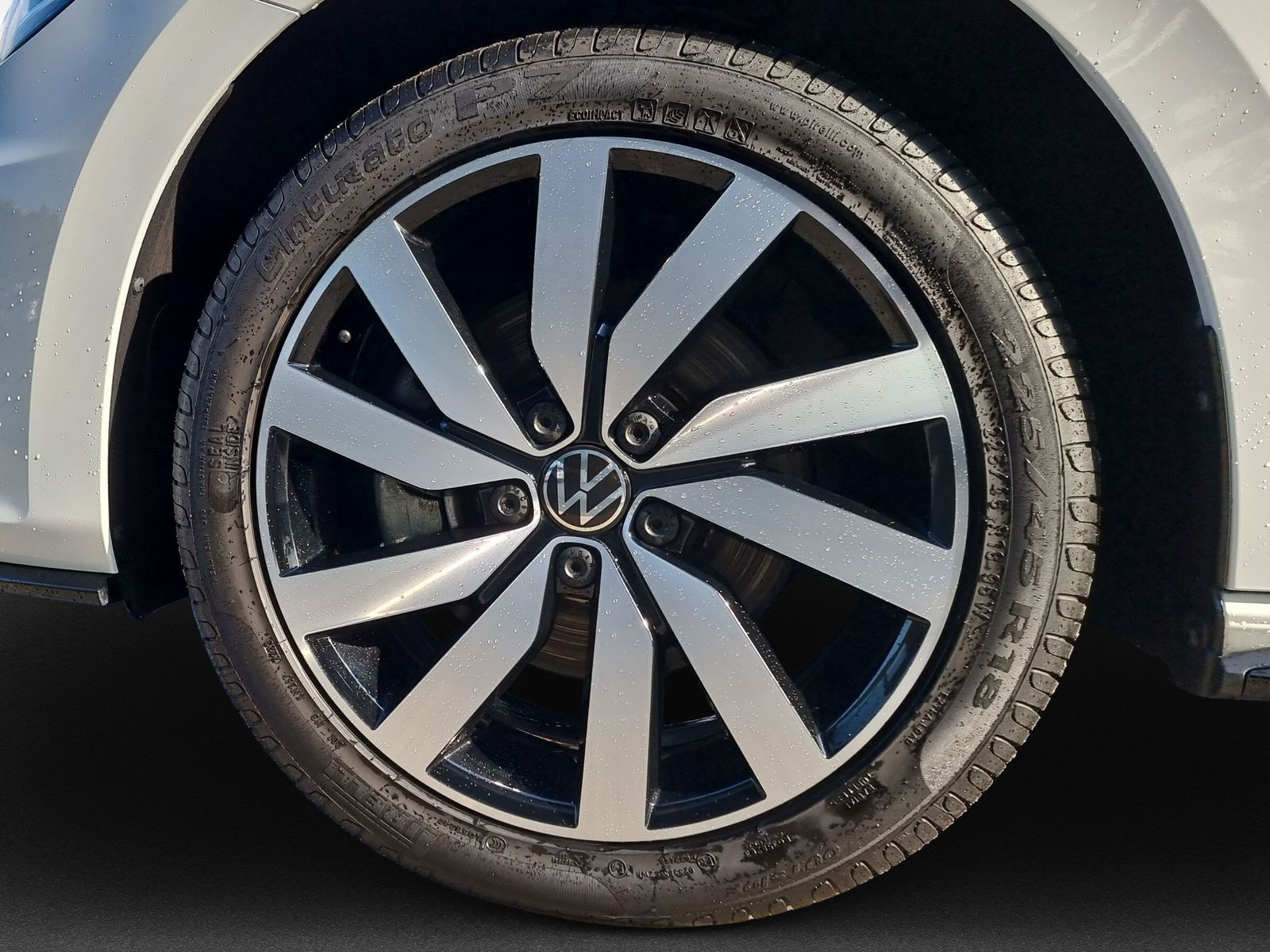 Touran Highline 1,5 l TSI OPF 110 kW (15 0 PS) 7-Gang-Doppelkupplungsgetriebe DSG