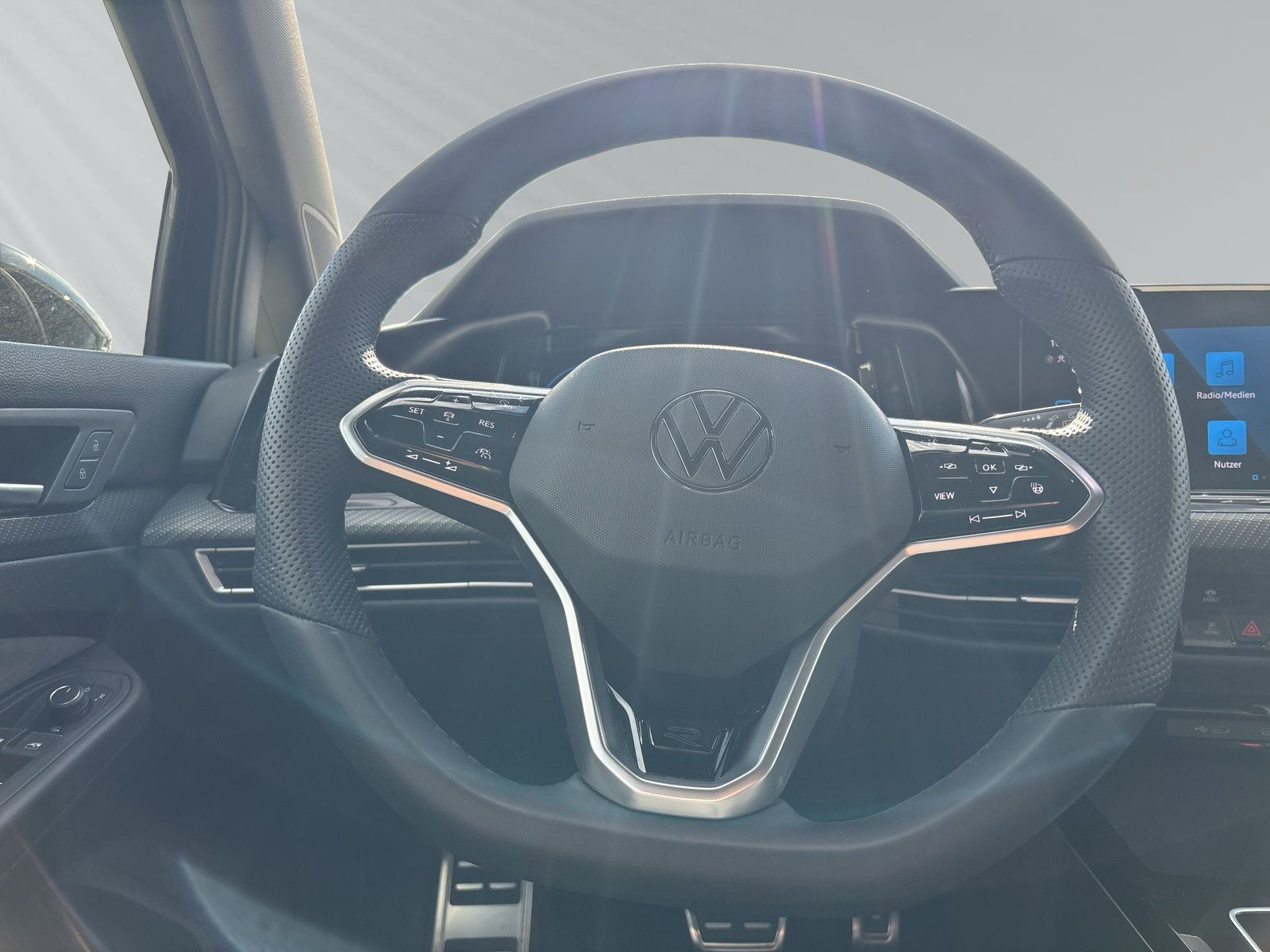 Golf Variant R-Line 1,5 l eTSI OPF 96 kW (130 PS) 7-Gang-Doppelkupplungsgetriebe DSG