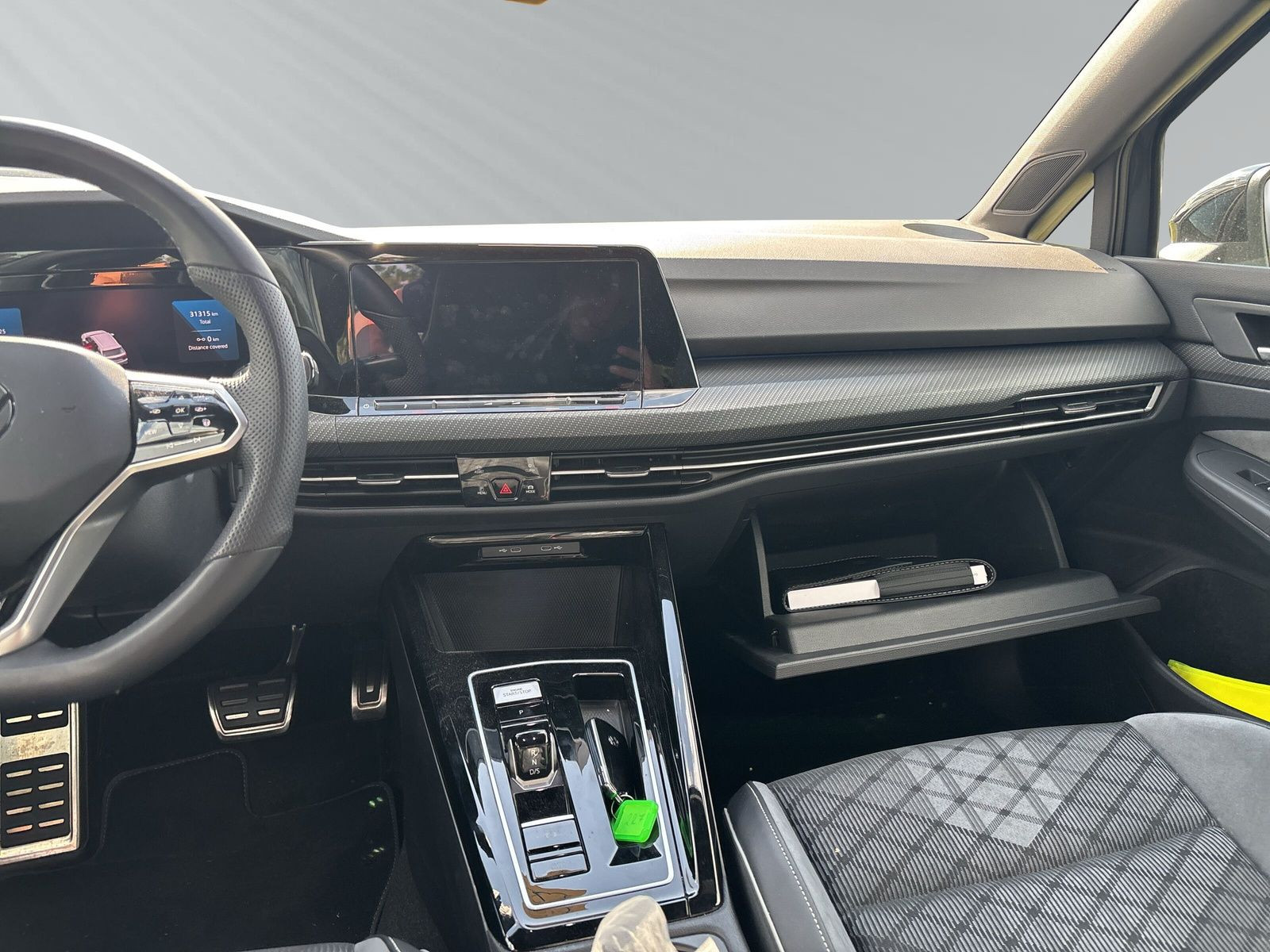 Golf Variant R-Line 1,5 l eTSI OPF 96 kW (130 PS) 7-Gang-Doppelkupplungsgetriebe DSG